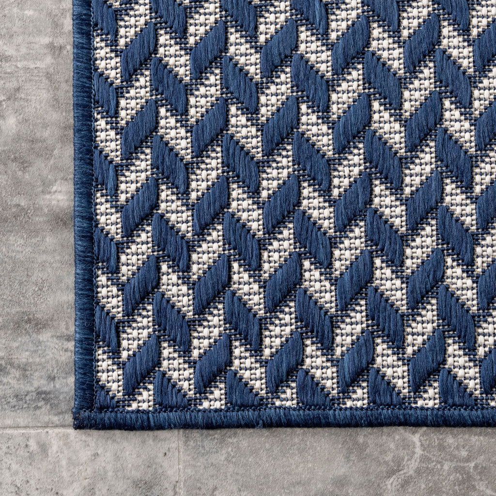 Nuloom Camryn Herringbone Indoor/Outdoor Area Rug