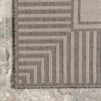 Nuloom Leah Classic Bordered Indoor/Outdoor Area Rug
