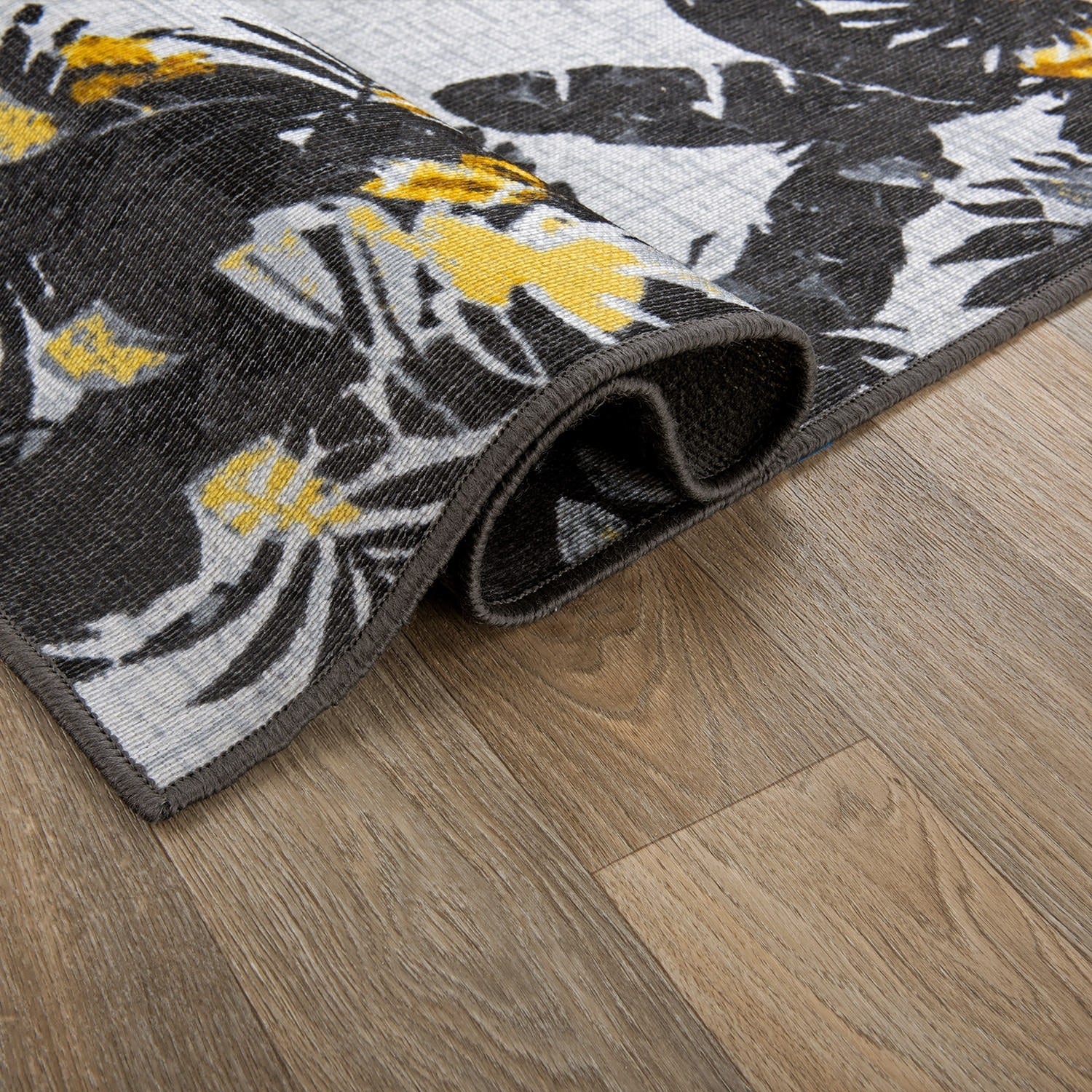 Contemporary Floral Border Indoor/Outdoor Area Rug