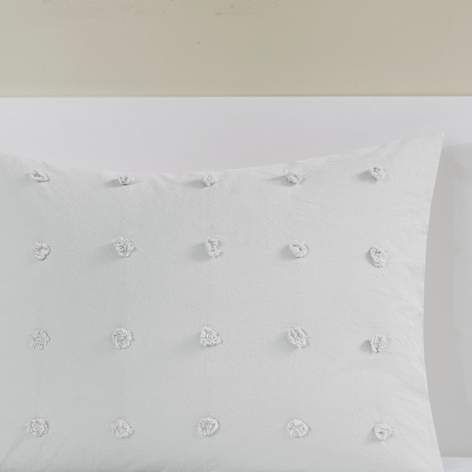 Intelligent Design Maize Cotton Jacquard Duvet Cover Set with Euro Shams and Throw Pillows