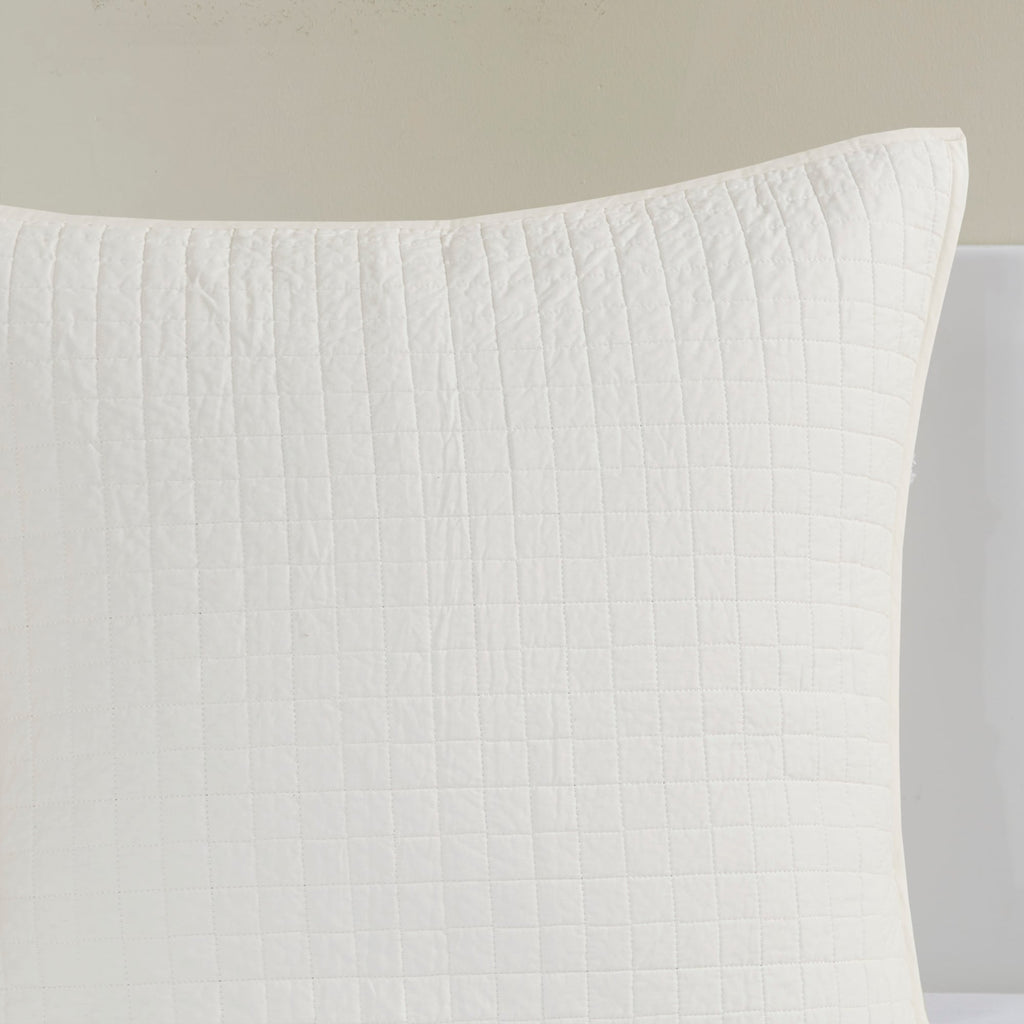 Intelligent Design Maize Cotton Jacquard Duvet Cover Set with Euro Shams and Throw Pillows