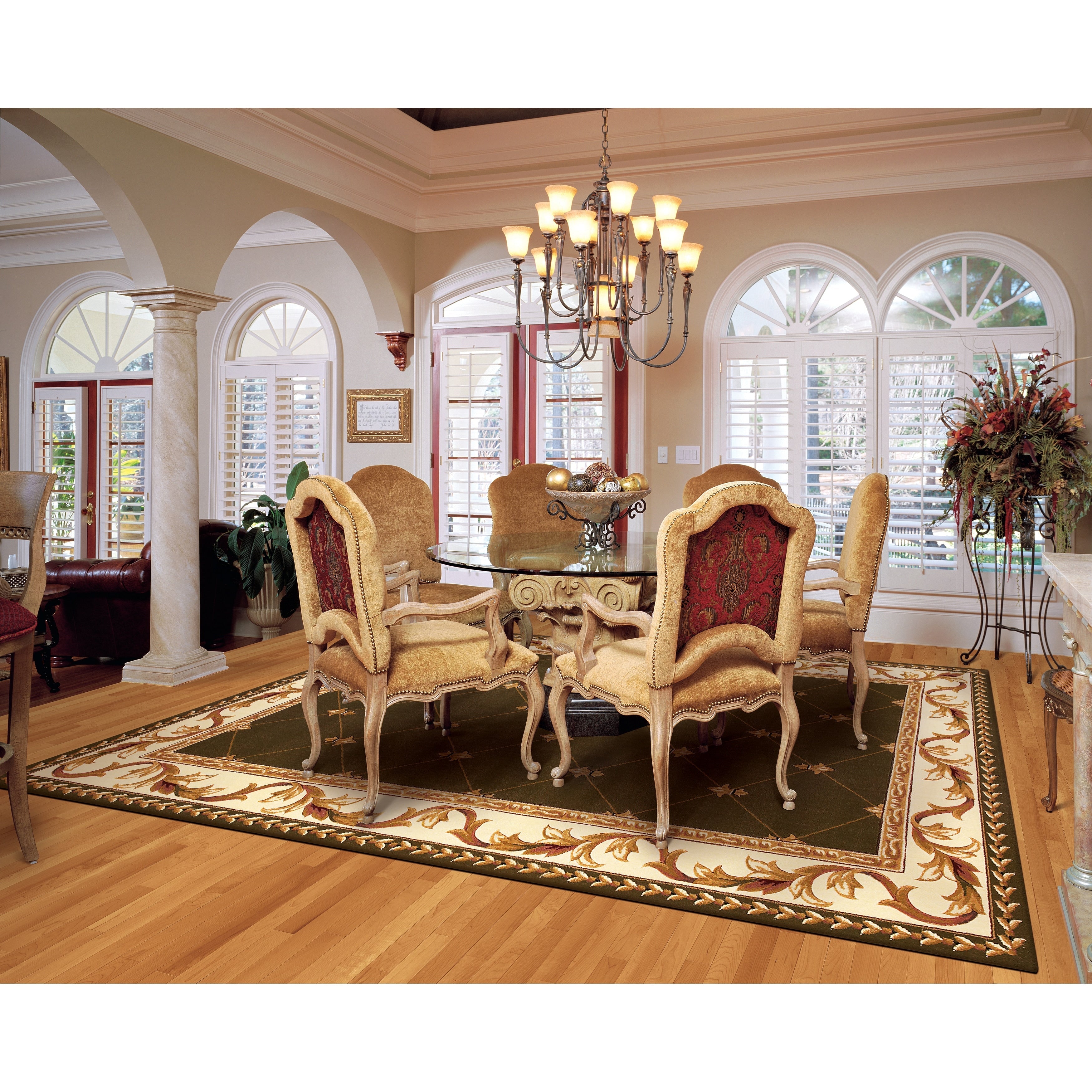 Domani Classics Victorian Bordered Trellis Area Rug