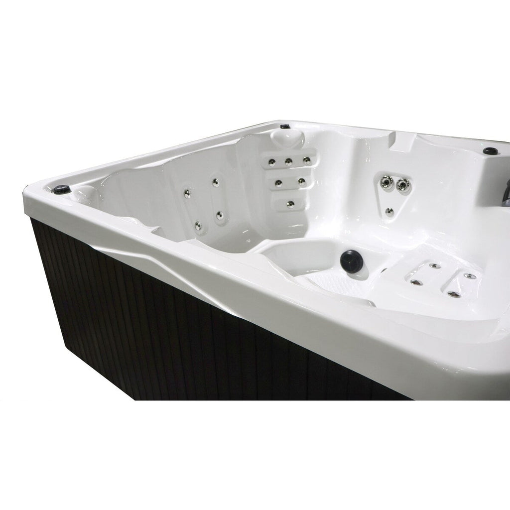 Home and Garden Spas- 6 Person 29 Jet Spa with Lounger.