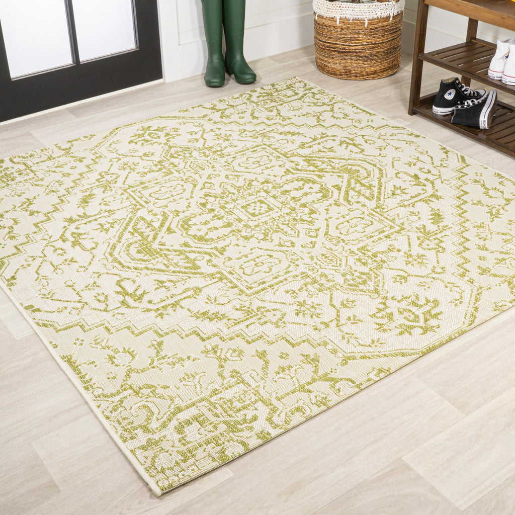 JONATHAN Y Charleston Medallion Indoor/Outdoor Area Rug