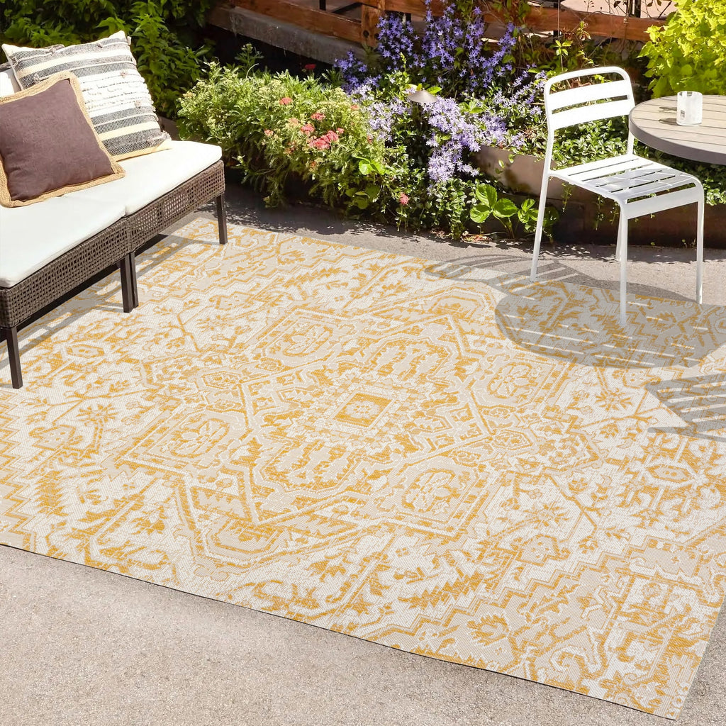 JONATHAN Y Charleston Medallion Indoor/Outdoor Area Rug