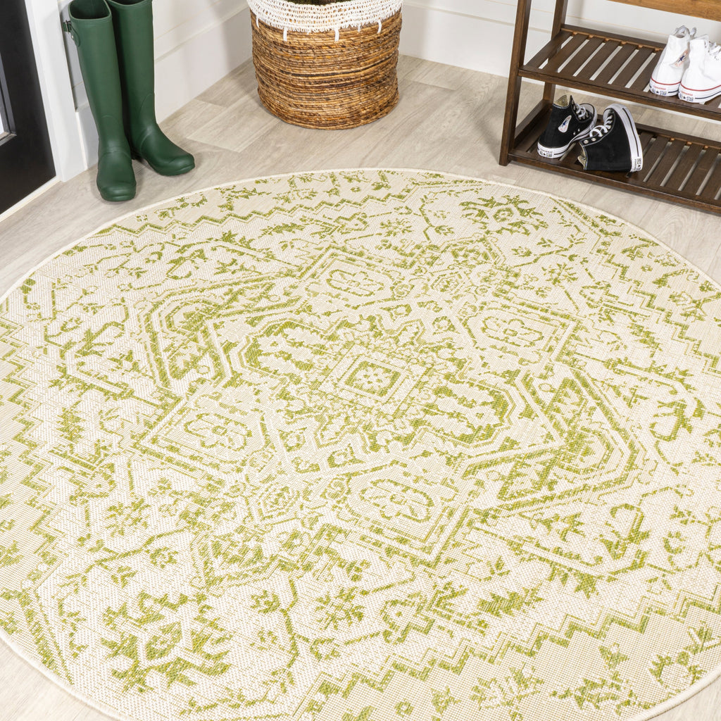 JONATHAN Y Charleston Medallion Indoor/Outdoor Area Rug