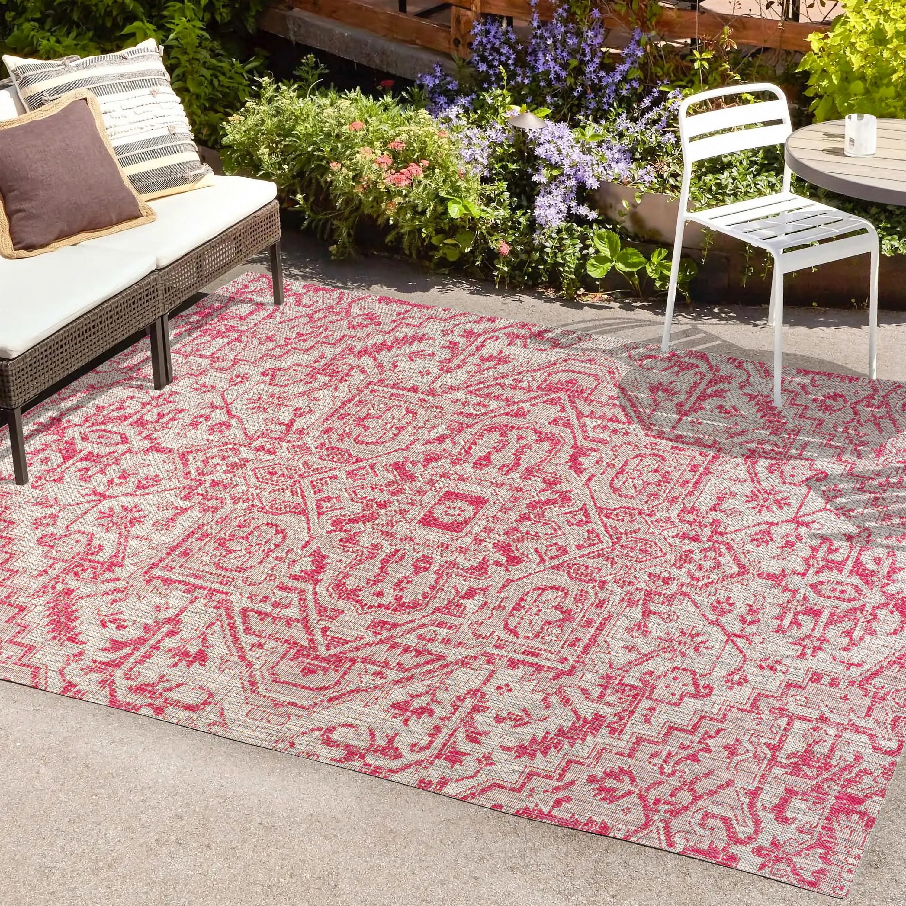 JONATHAN Y Charleston Medallion Indoor/Outdoor Area Rug