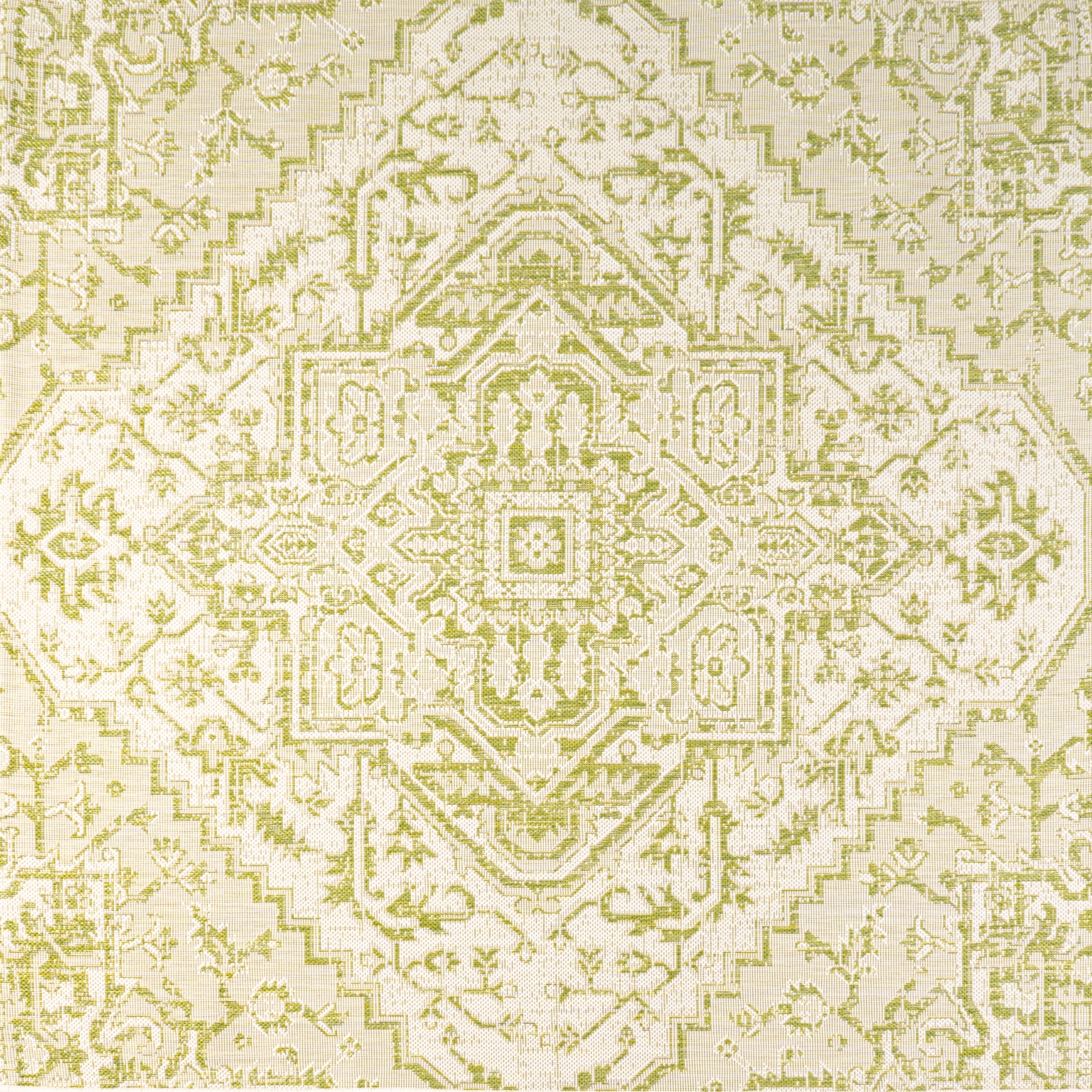 JONATHAN Y Charleston Medallion Indoor/Outdoor Area Rug