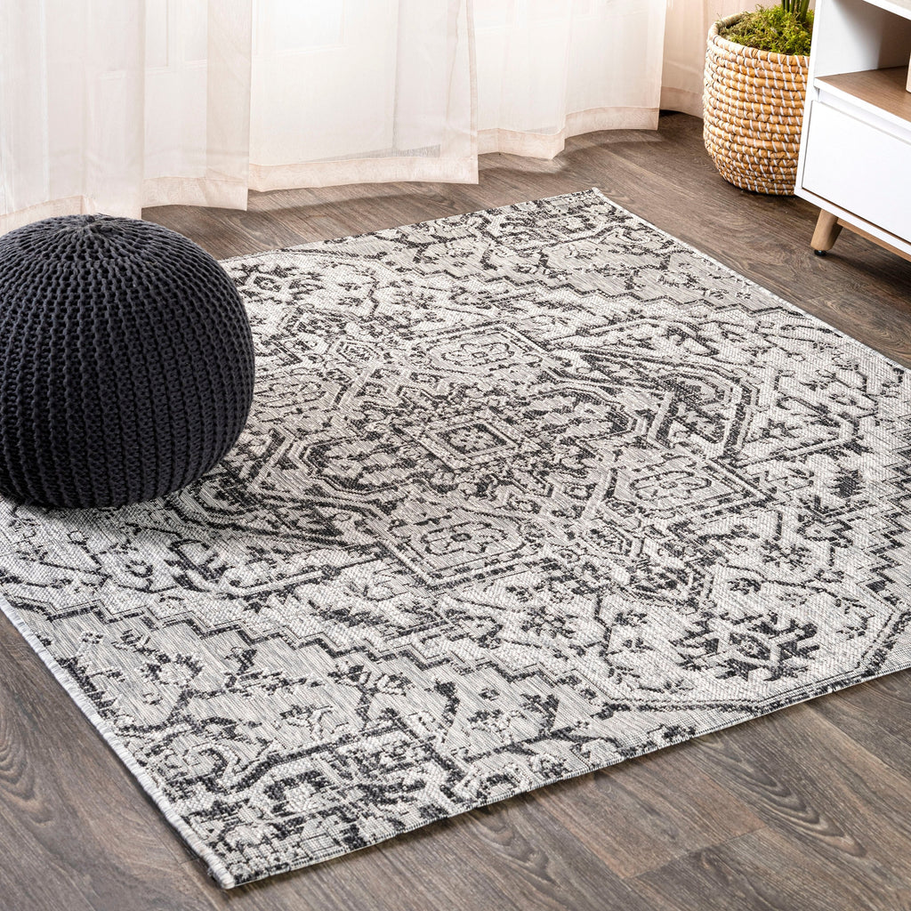 JONATHAN Y Charleston Medallion Indoor/Outdoor Area Rug