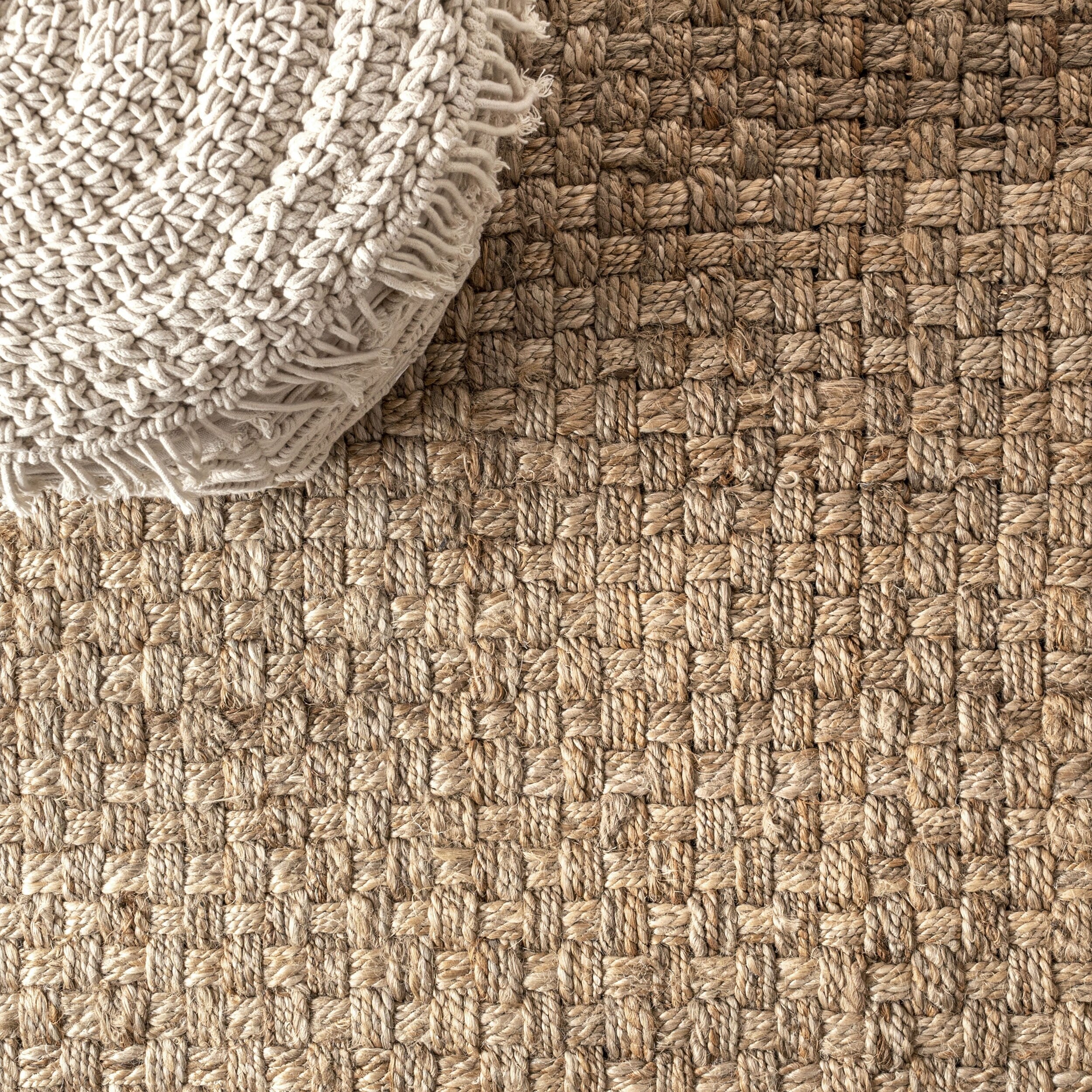 JONATHAN Y Hiro Hand Woven Boucle Chunky Jute Area Rug