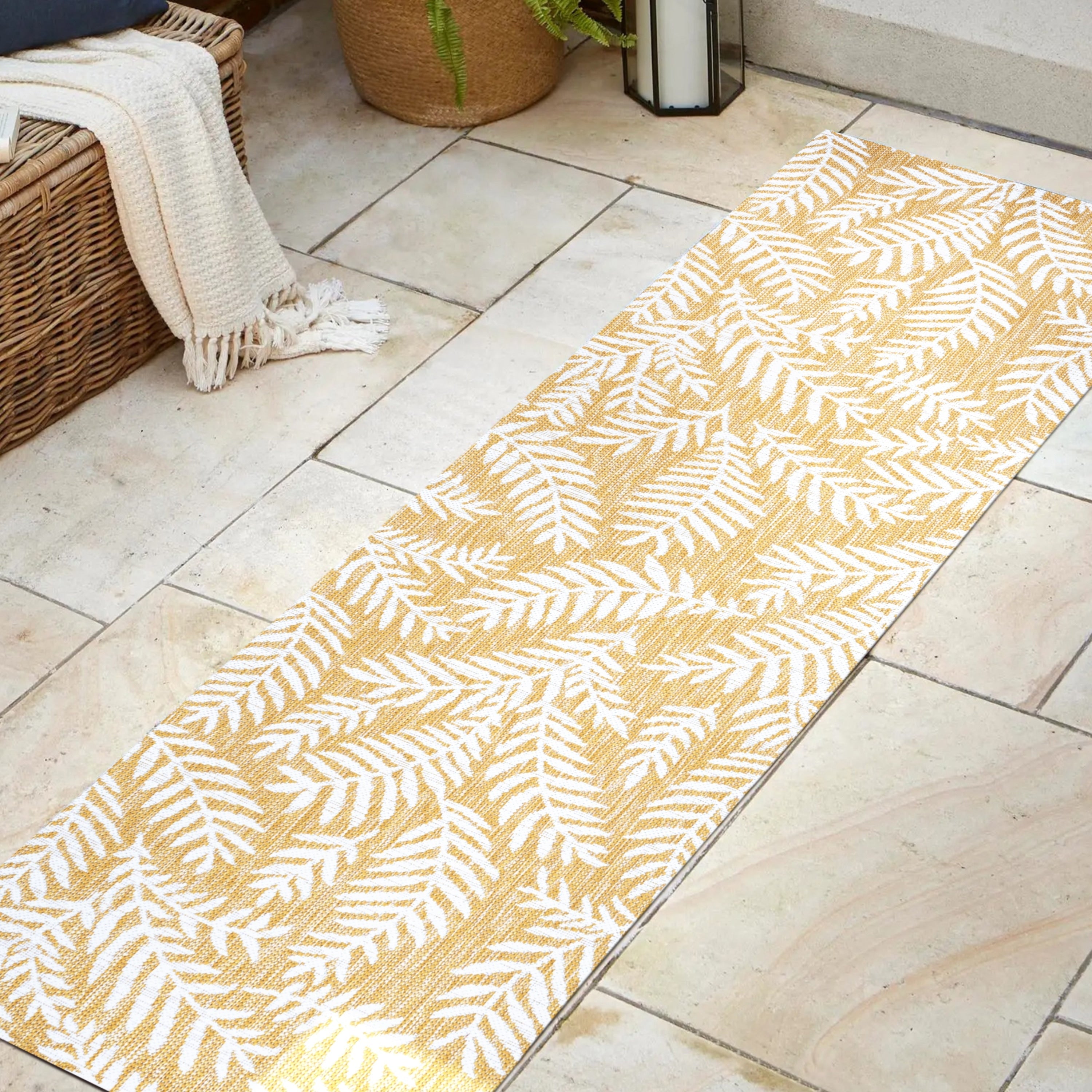 JONATHAN Y Galon Palm Frond Indoor/Outdoor Area Rug