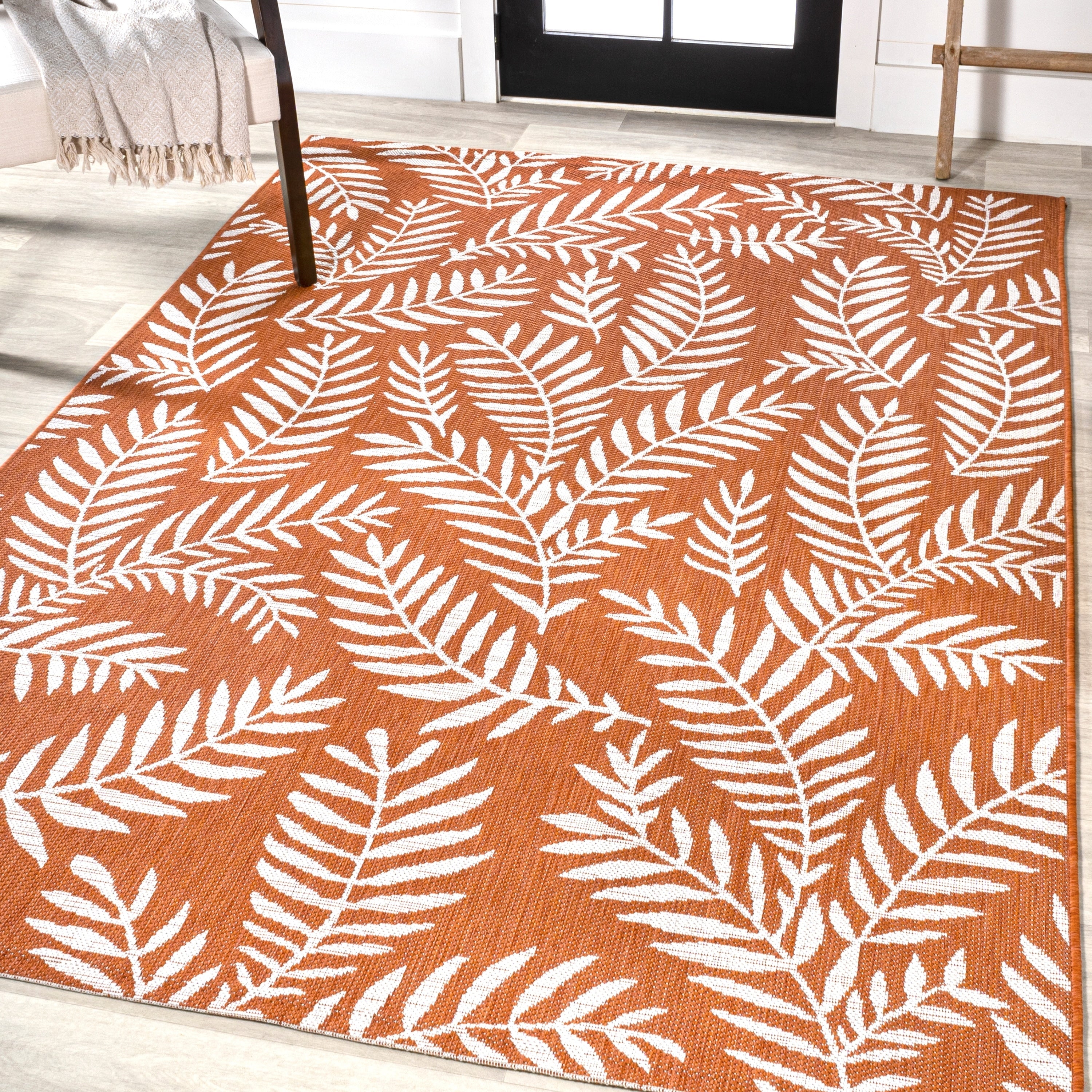 JONATHAN Y Galon Palm Frond Indoor/Outdoor Area Rug