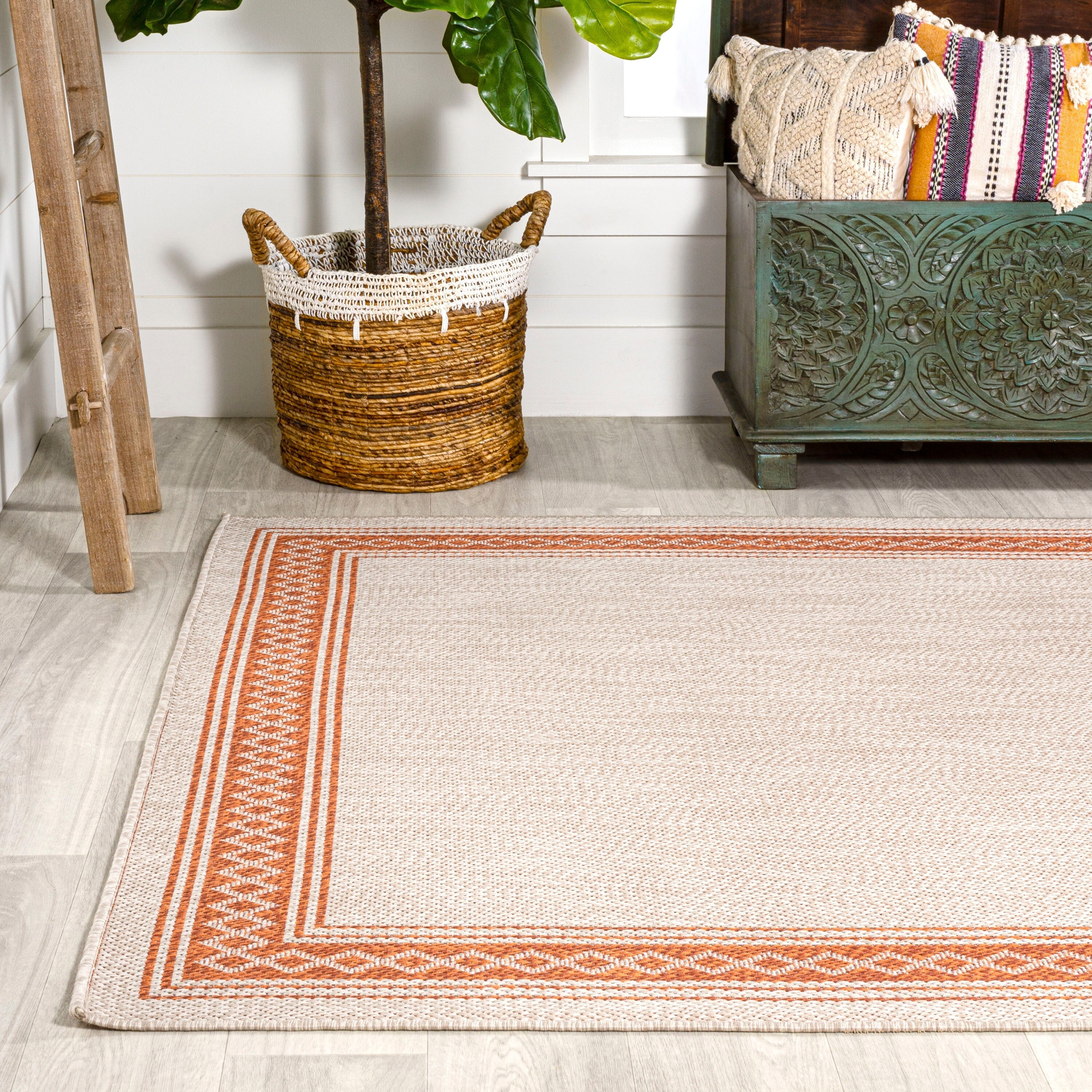 JONATHAN Y Havana Classic Diamond Border Indoor/Outdoor Area Rug