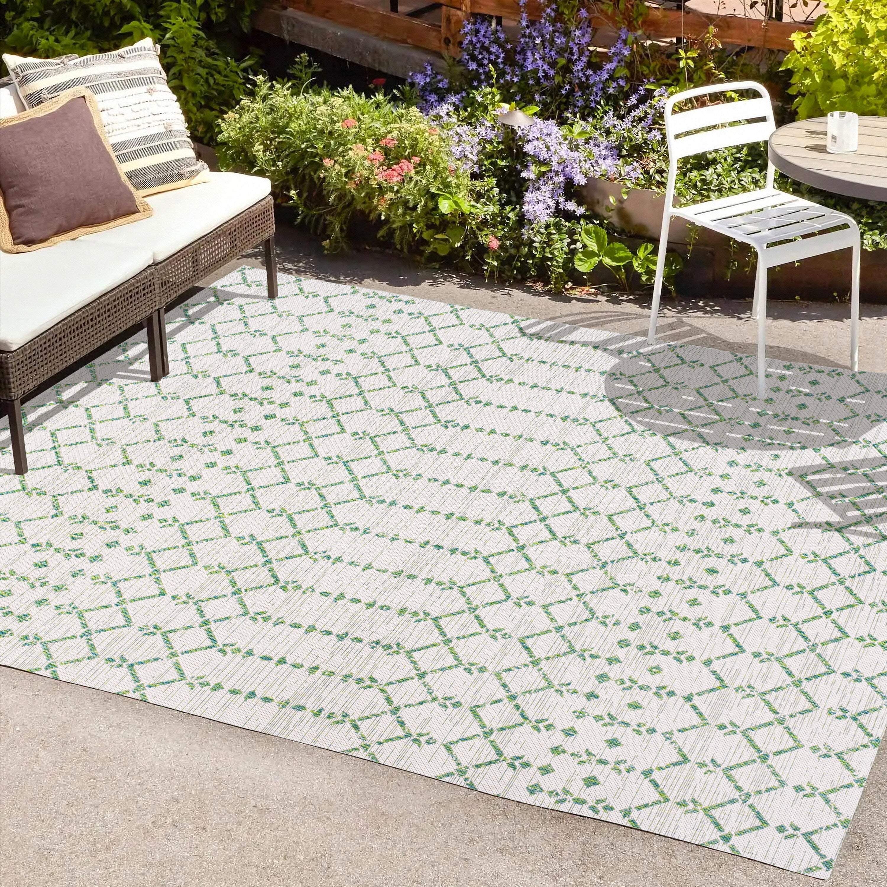 JONATHAN Y Trebol Moroccan Geometric Textured Weave Indoor/Outdoor Area Rug