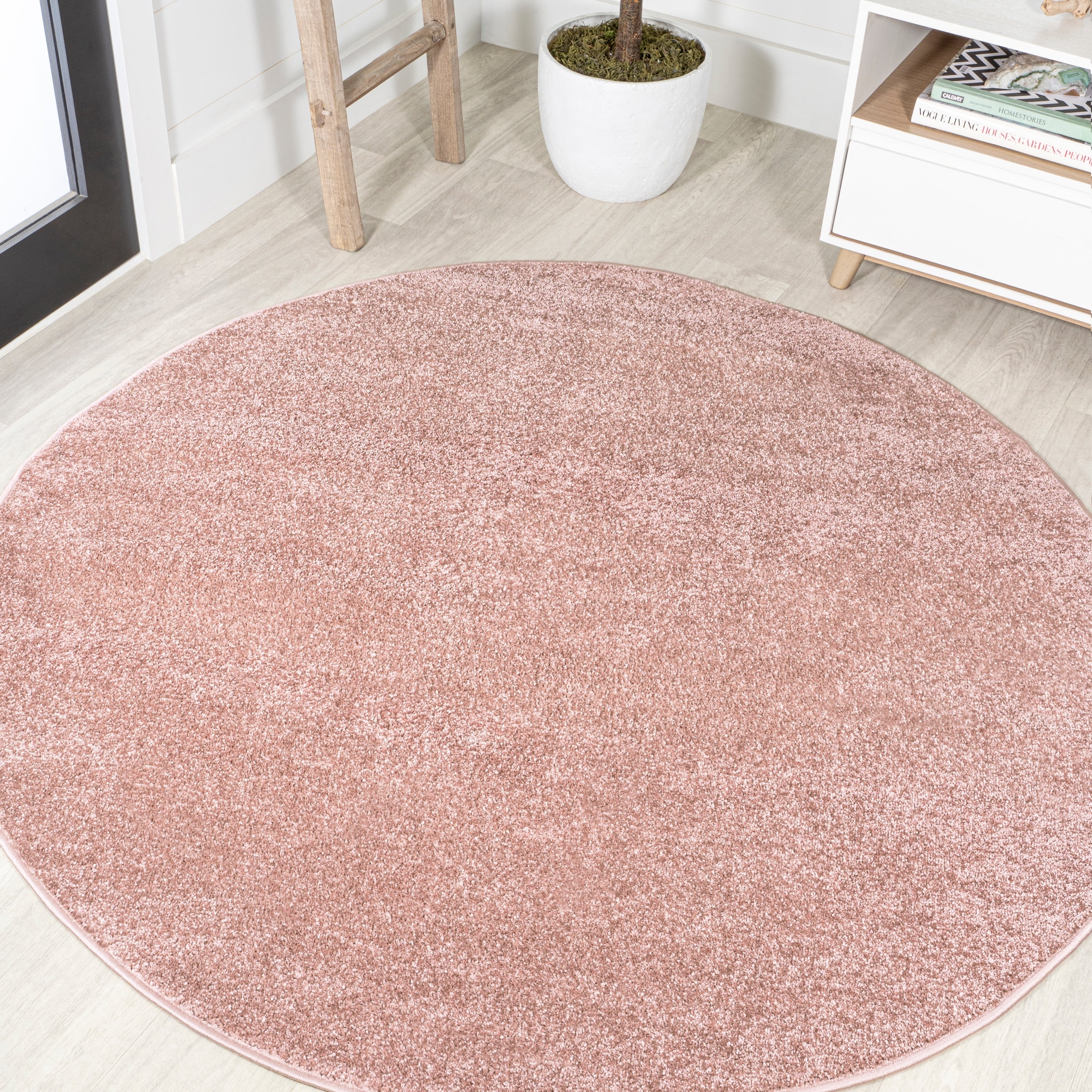 JONATHAN Y Tumbling Solid Low-Pile Area Rug