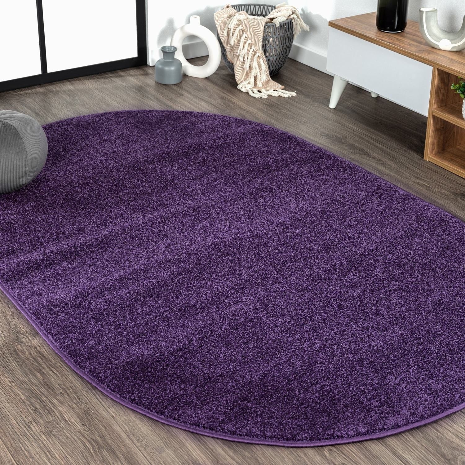 JONATHAN Y Tumbling Solid Low-Pile Area Rug