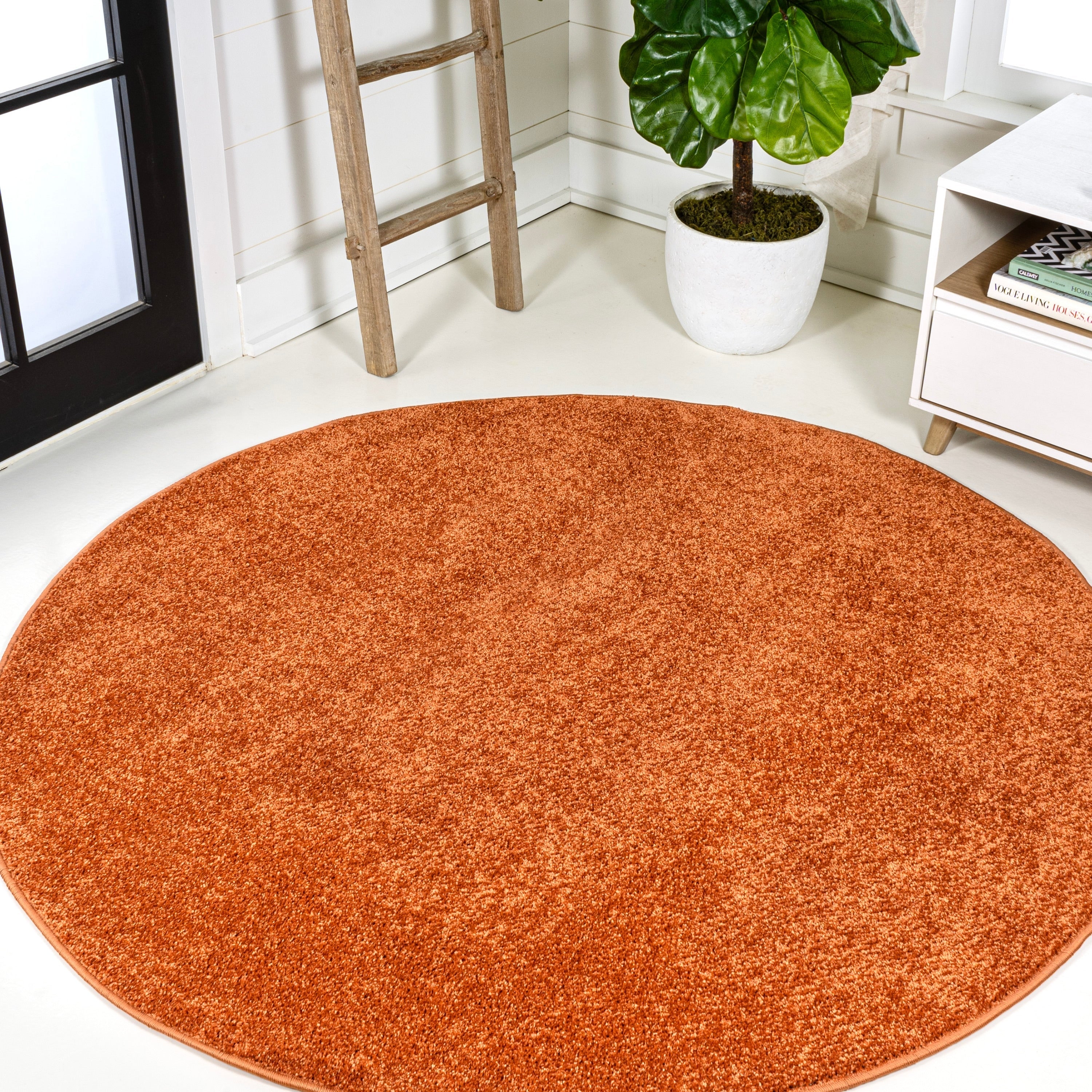 JONATHAN Y Tumbling Solid Low-Pile Area Rug