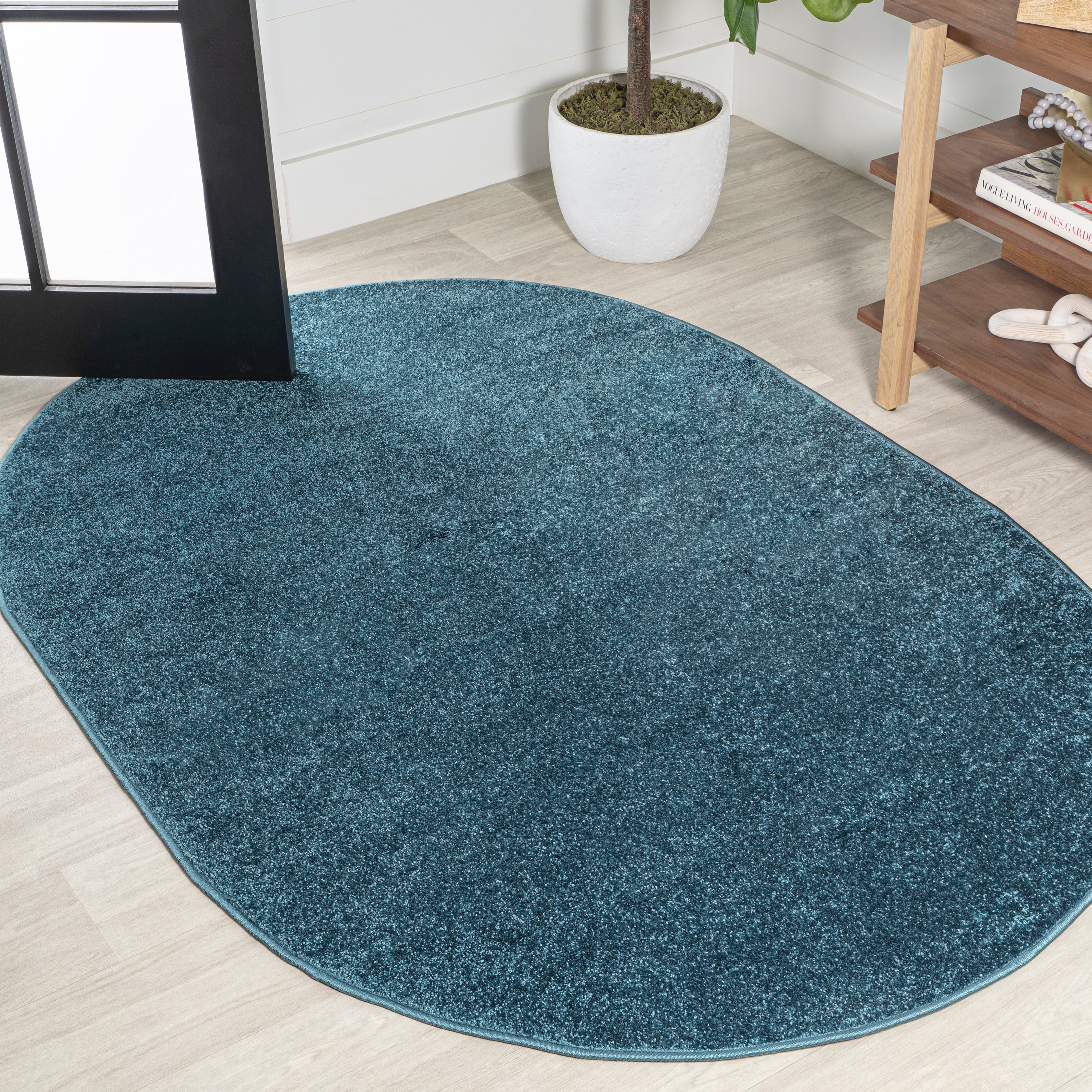 JONATHAN Y Tumbling Solid Low-Pile Area Rug