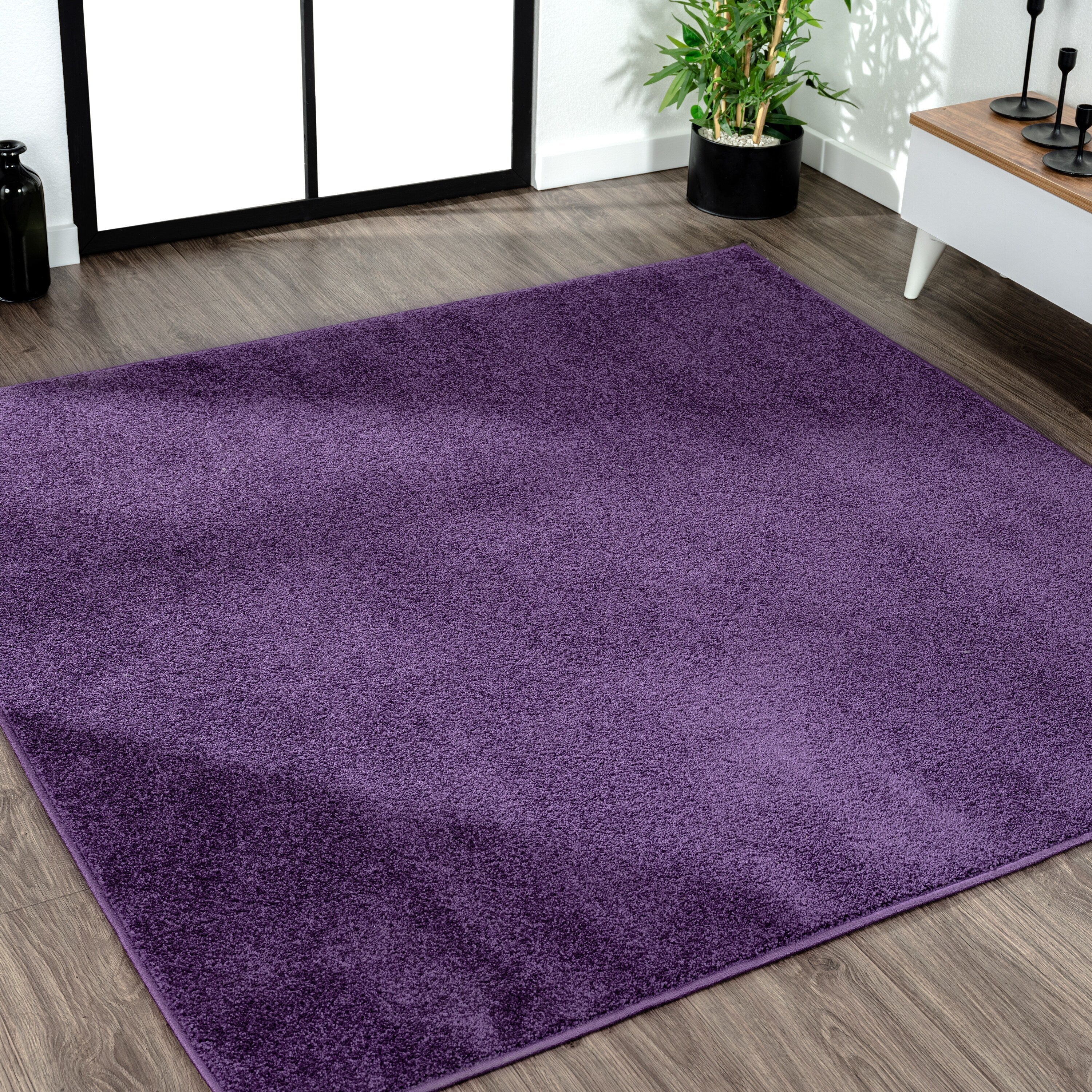JONATHAN Y Tumbling Solid Low-Pile Area Rug