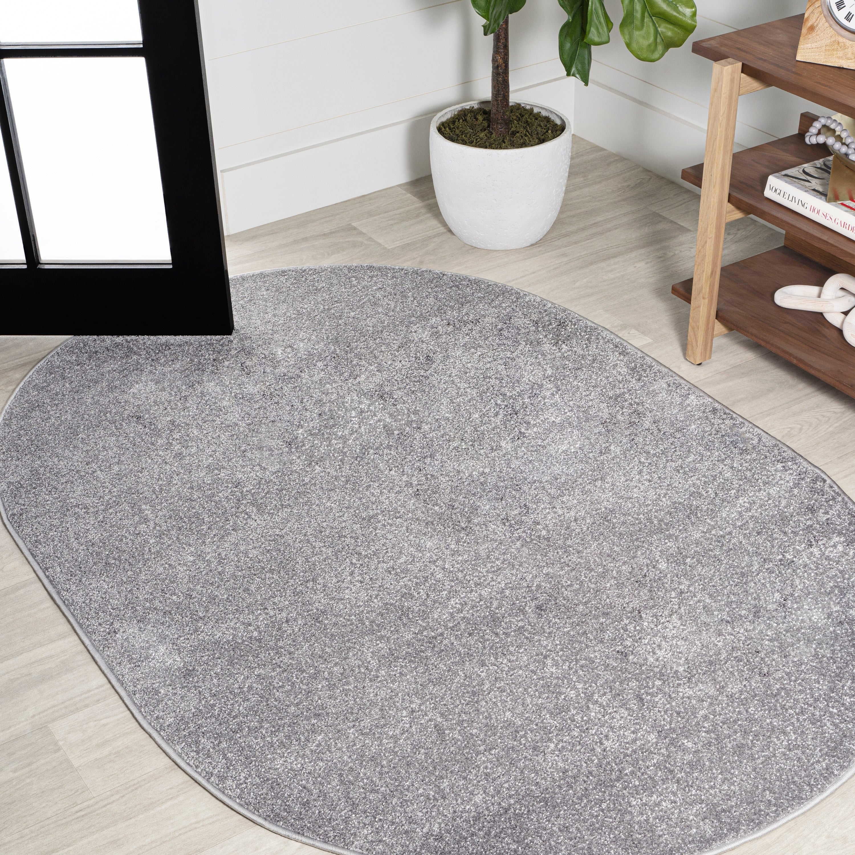 JONATHAN Y Tumbling Solid Low-Pile Area Rug