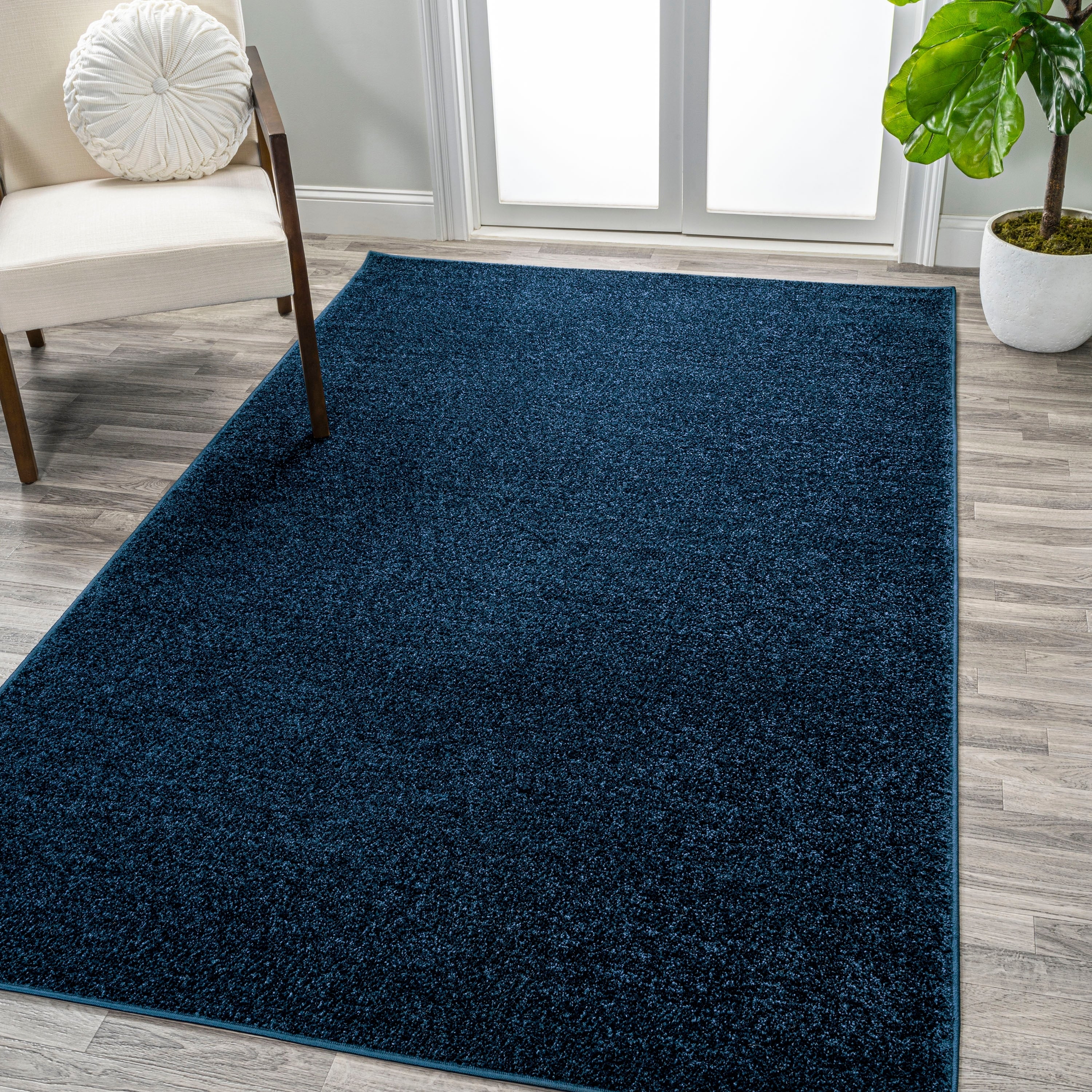 JONATHAN Y Tumbling Solid Low-Pile Area Rug