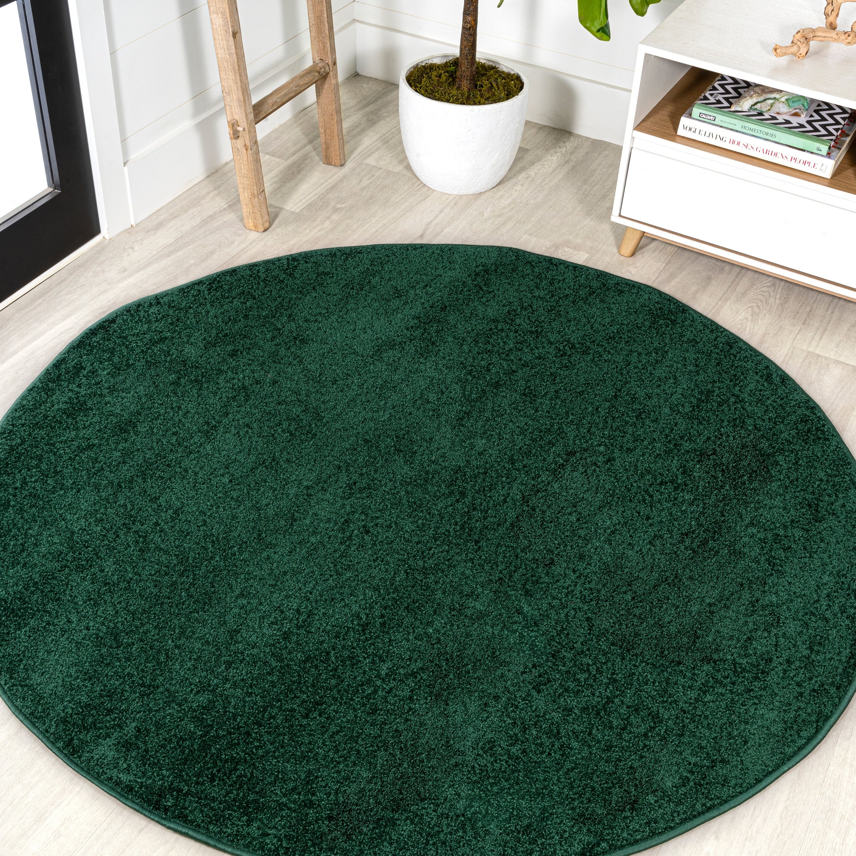 JONATHAN Y Tumbling Solid Low-Pile Area Rug