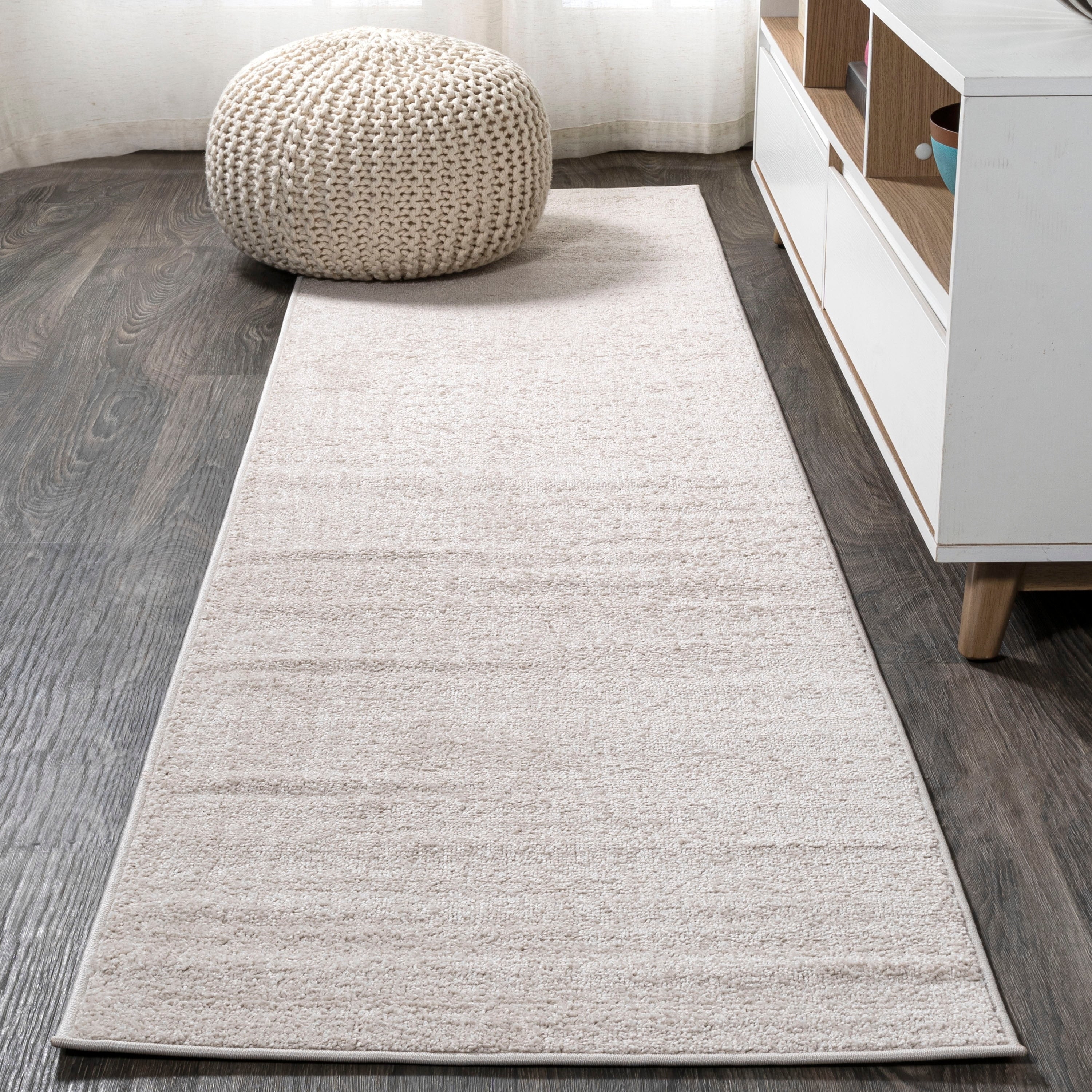 JONATHAN Y Tumbling Solid Low-Pile Area Rug