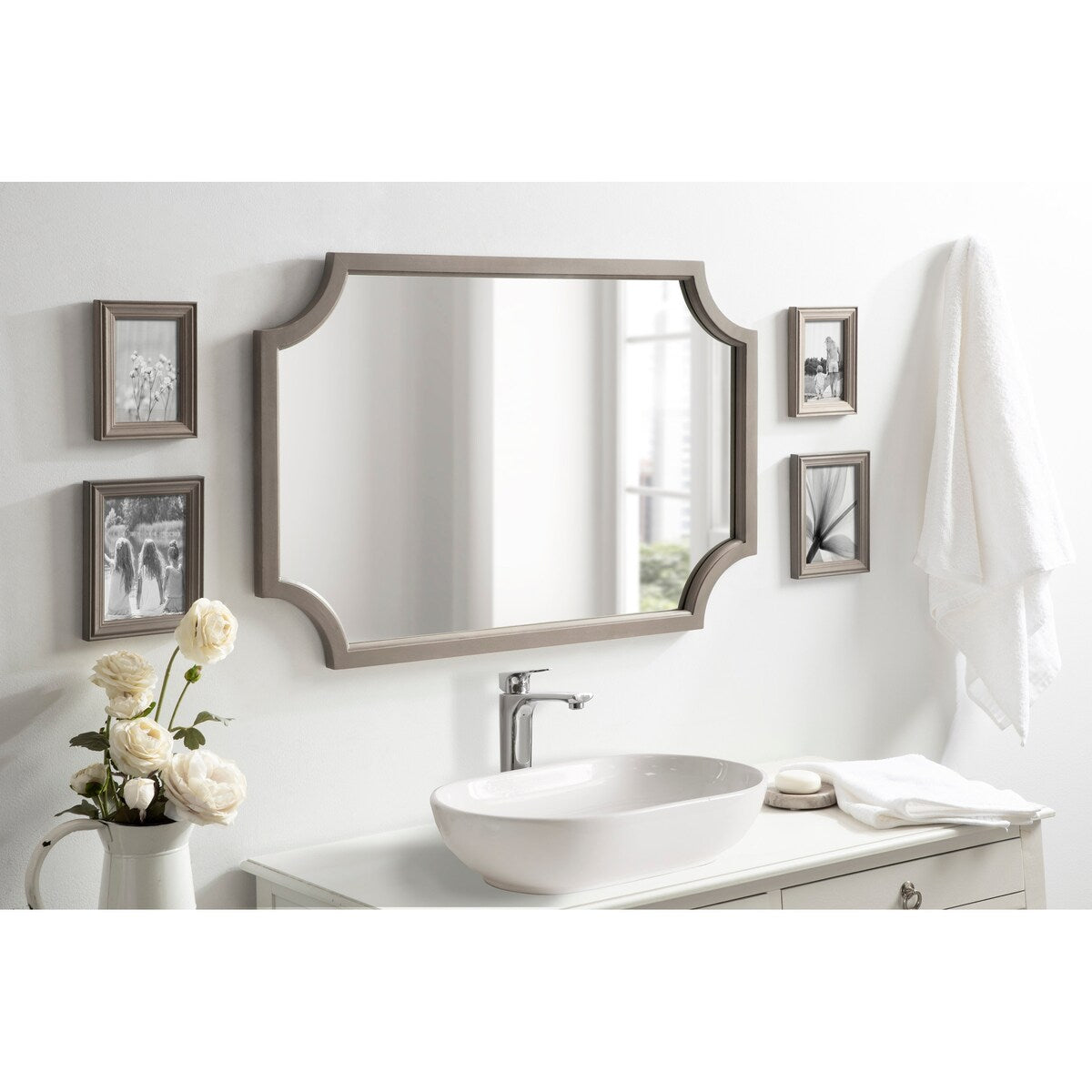Kate and Laurel Hogan Scalloped Wood Framed Mirror
