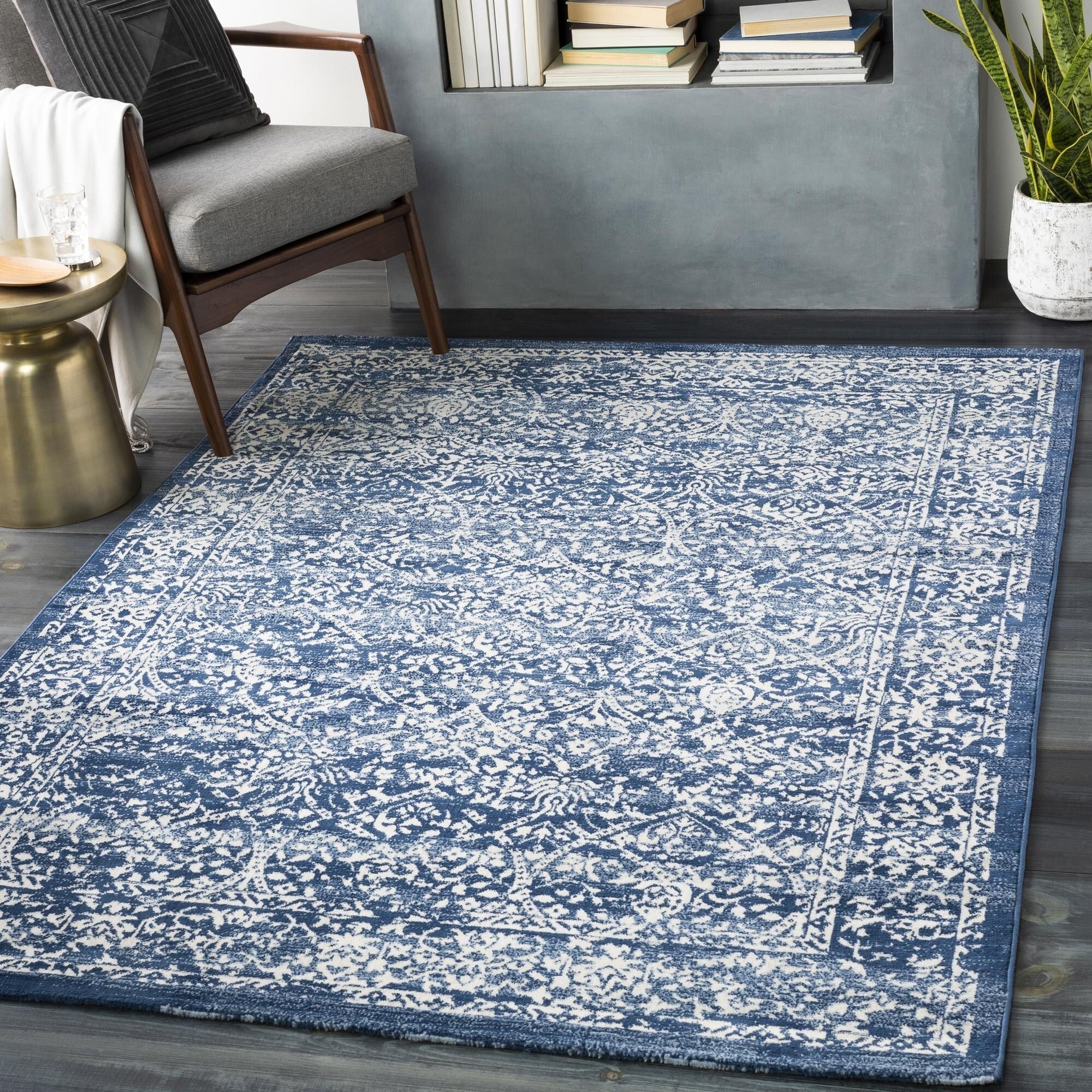 Livabliss Roma Distressed Medallion Area Rug