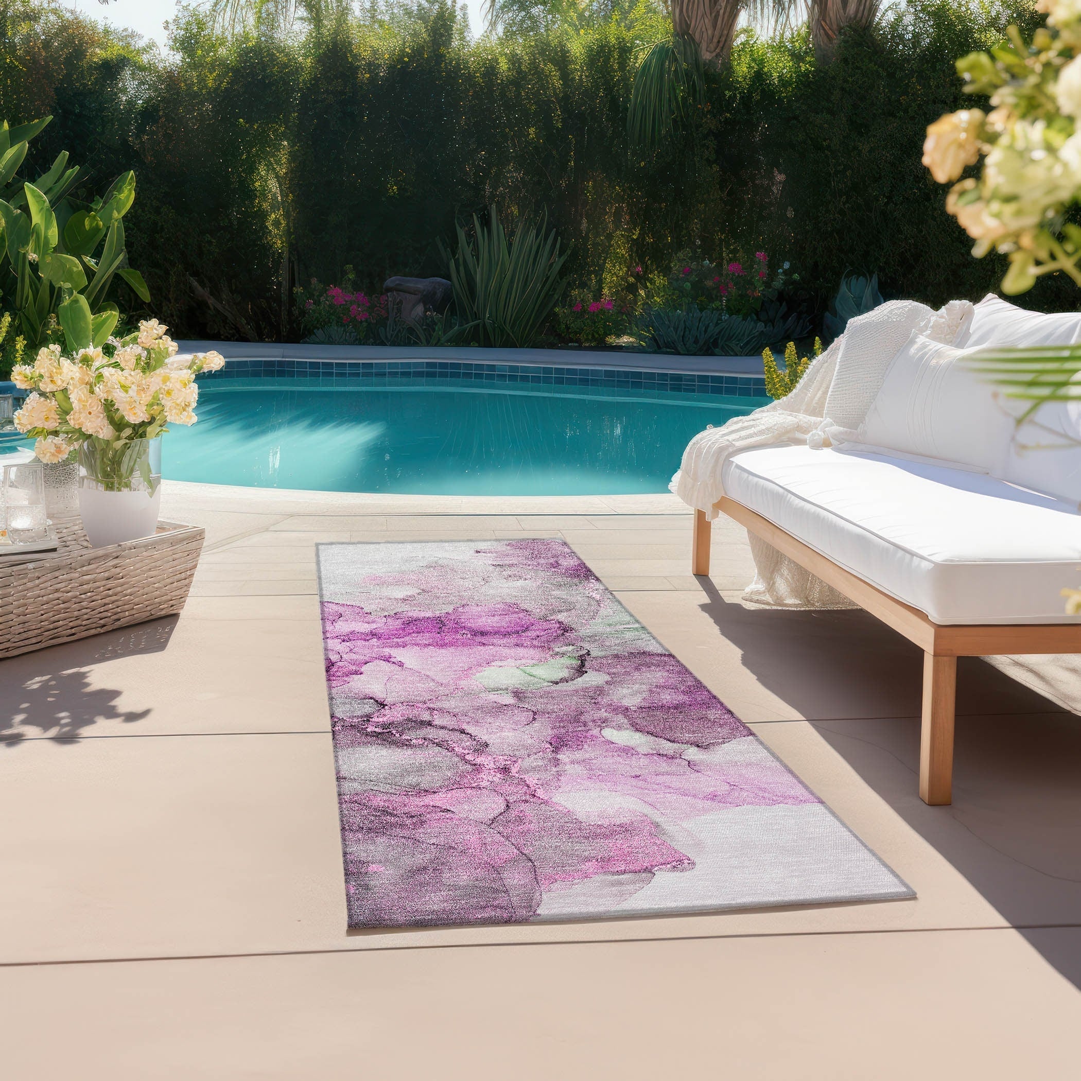 Machine Washable Indoor/ Outdoor Abstract Chantille Rug