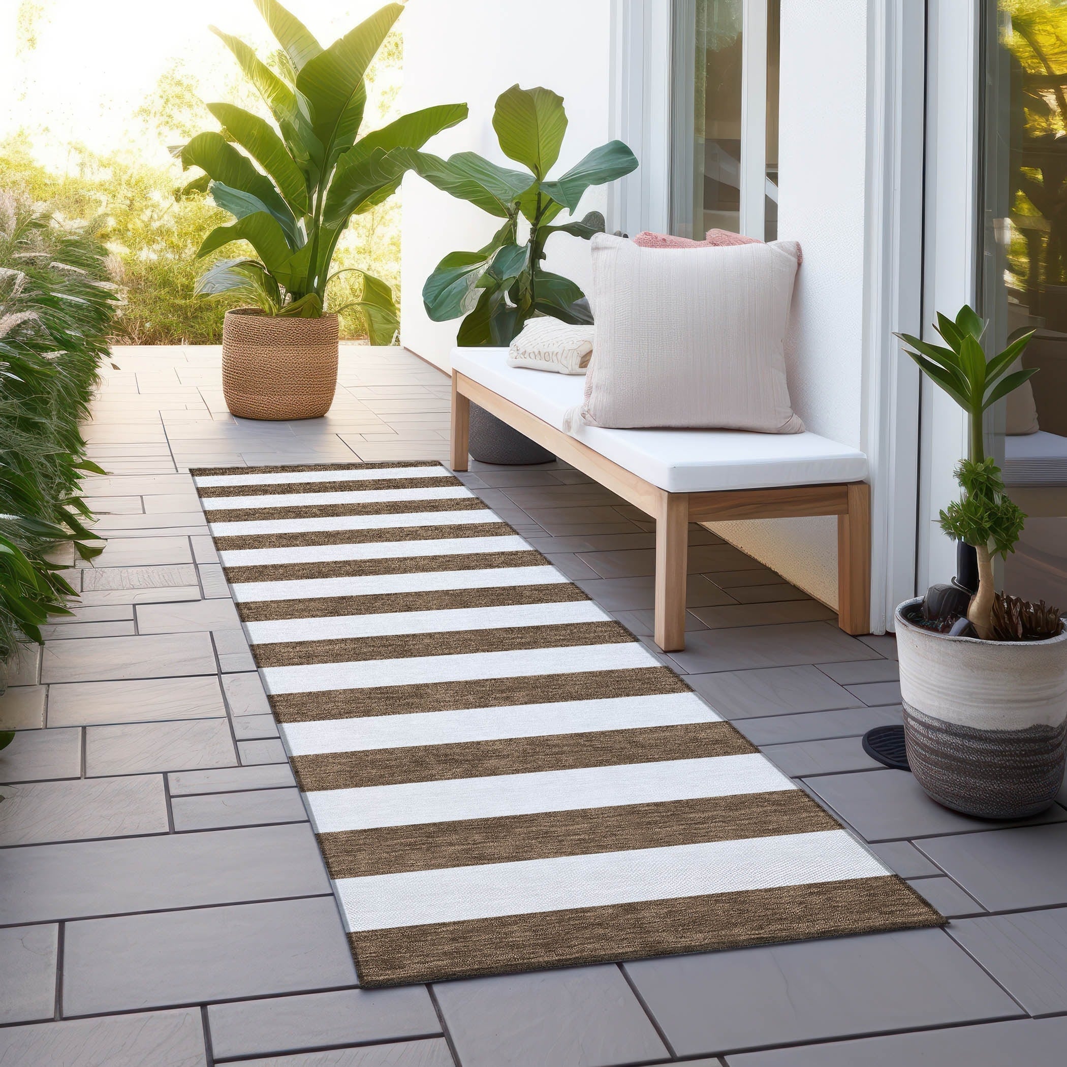 Machine Washable Indoor/ Outdoor Cabana Stripe Chantille Rug