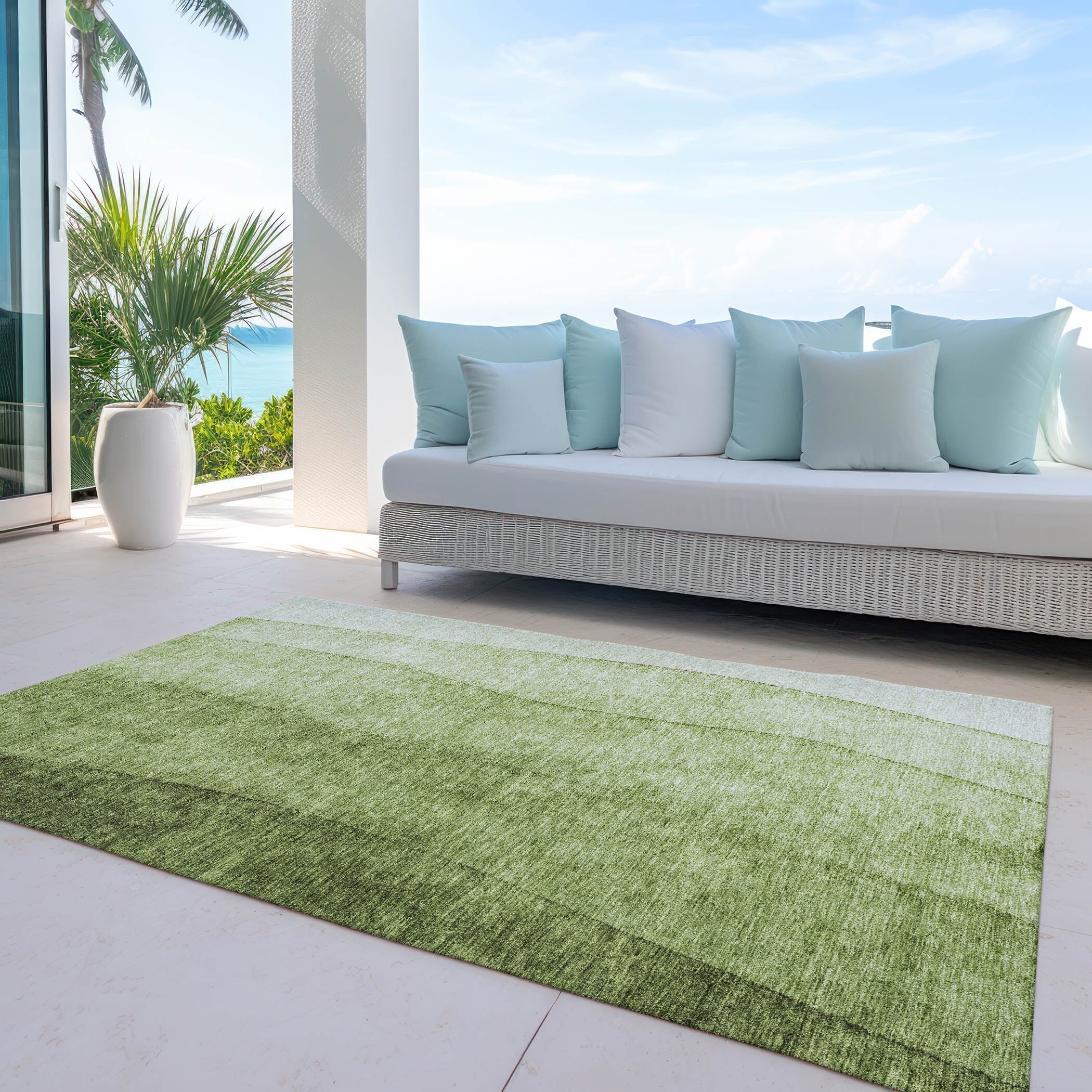 Machine Washable Indoor/ Outdoor Chantille Contemporary Ombre Rug