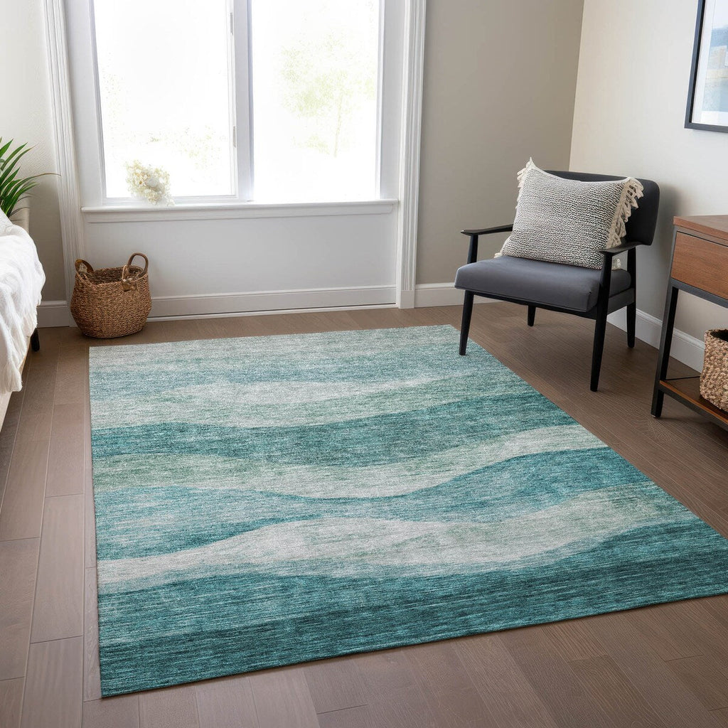 Machine Washable Indoor/ Outdoor Contemporary Waves Chantille Rug