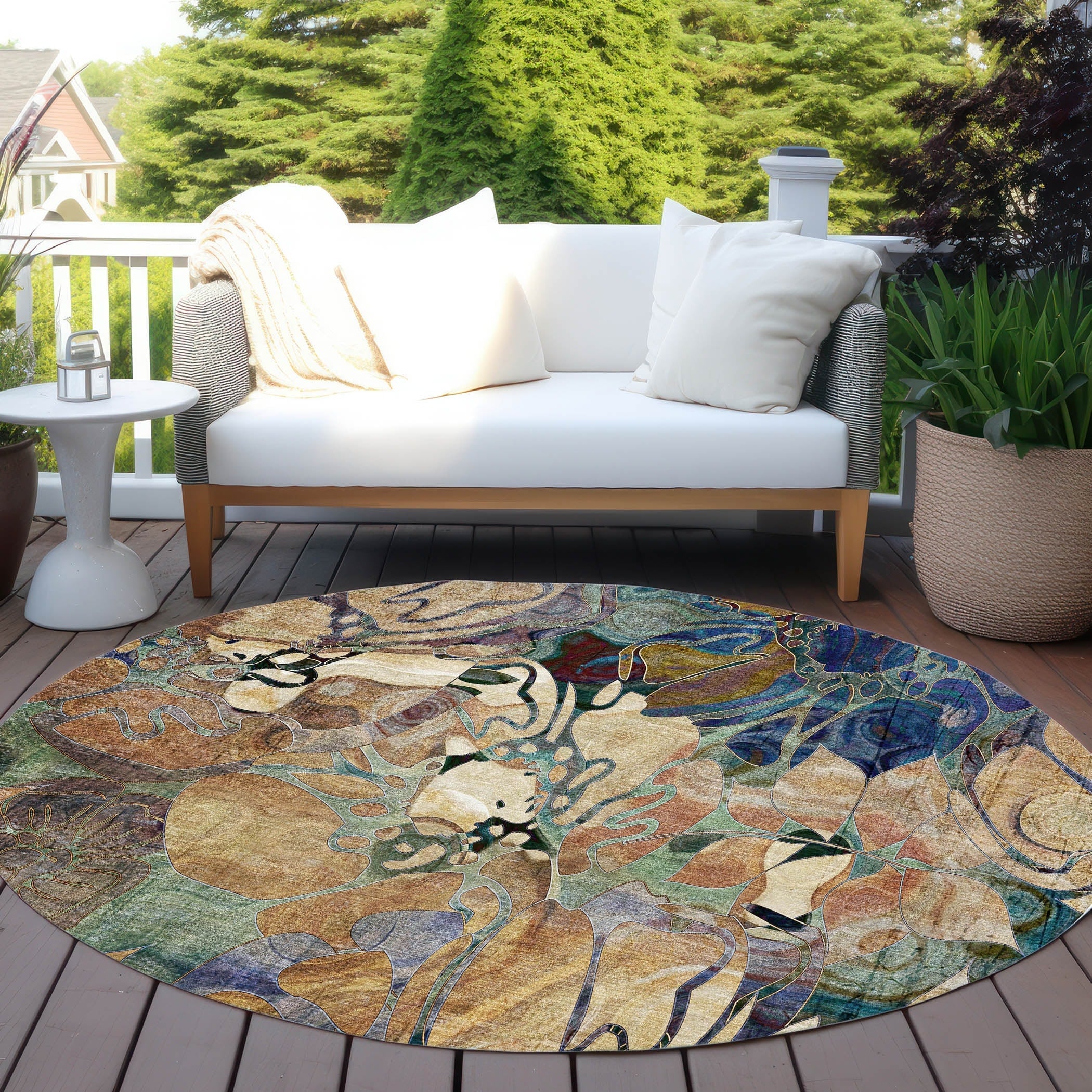 Machine Washable Indoor/ Outdoor Modern Floral Chantille Rug