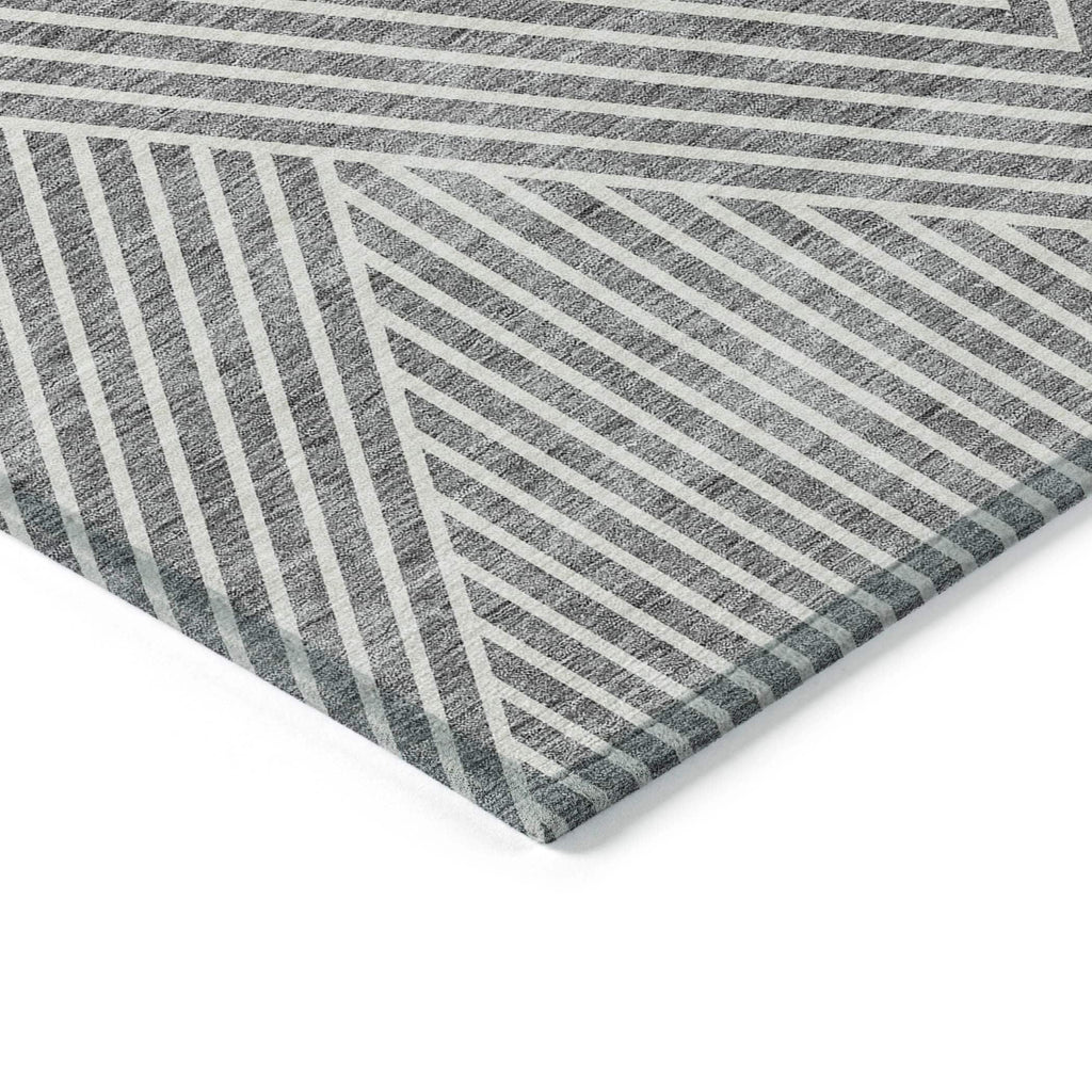 Machine Washable Indoor/ Outdoor Modern Geo Chantille Rug