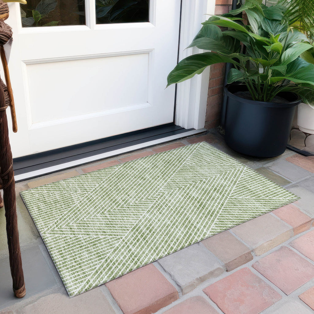 Machine Washable Indoor/ Outdoor Modern Geo Chantille Rug