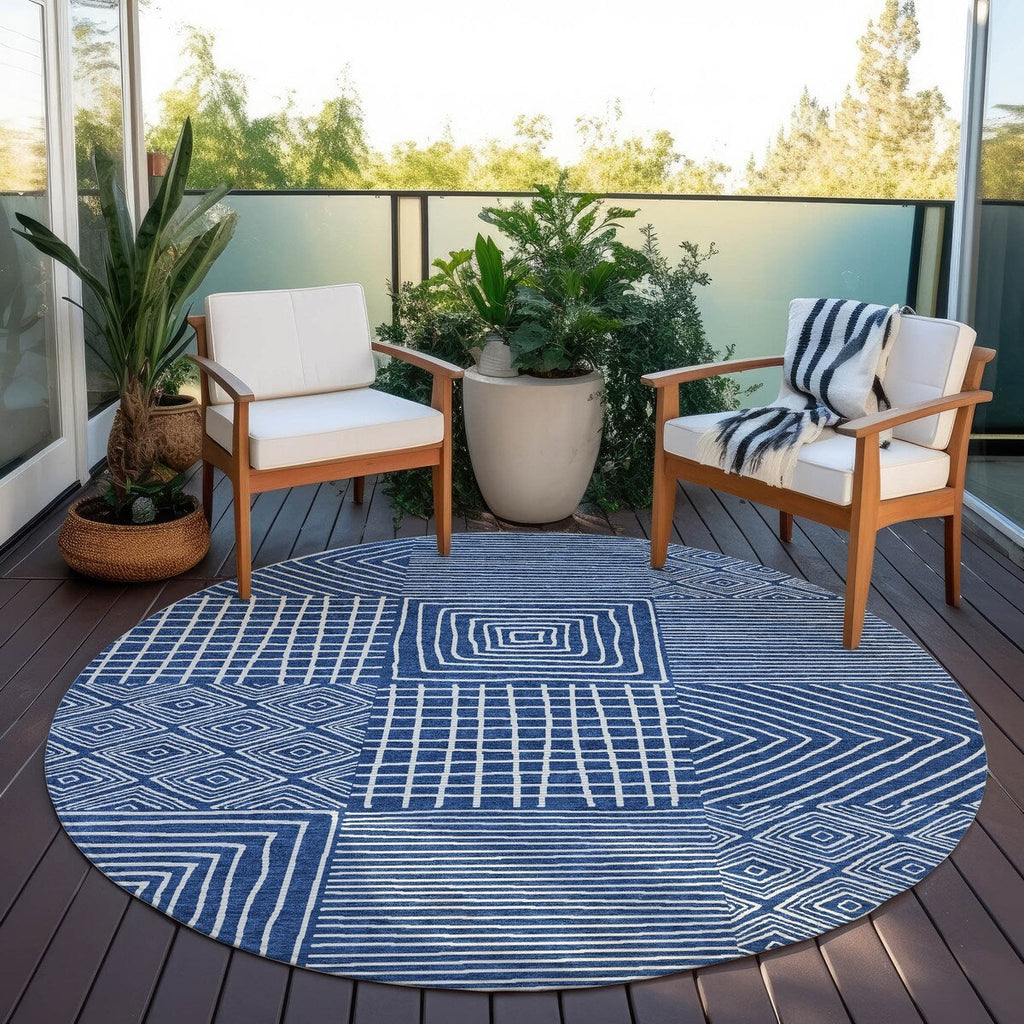 Machine Washable Indoor/ Outdoor Modern Mosaic Chantille Rug
