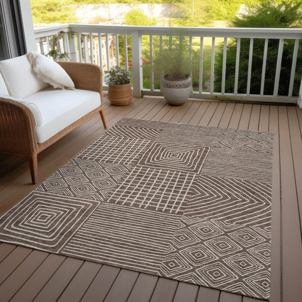 Machine Washable Indoor/ Outdoor Modern Mosaic Chantille Rug