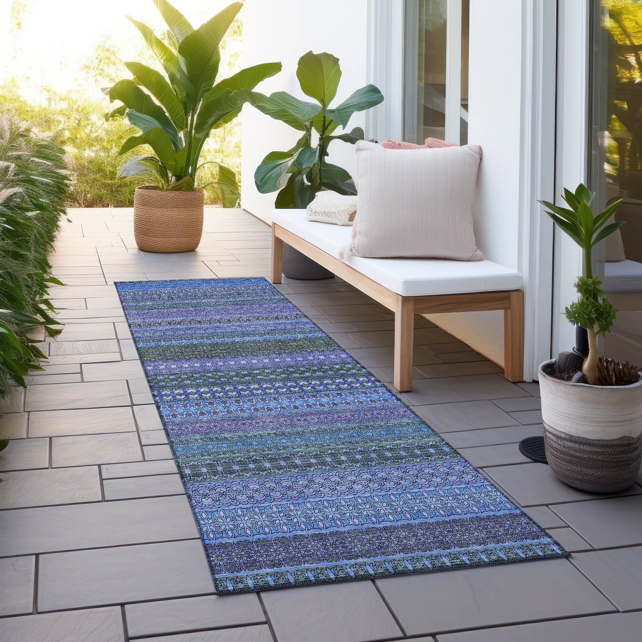 Machine Washable Indoor/ Outdoor Moroccan Stripes Chantille Rug