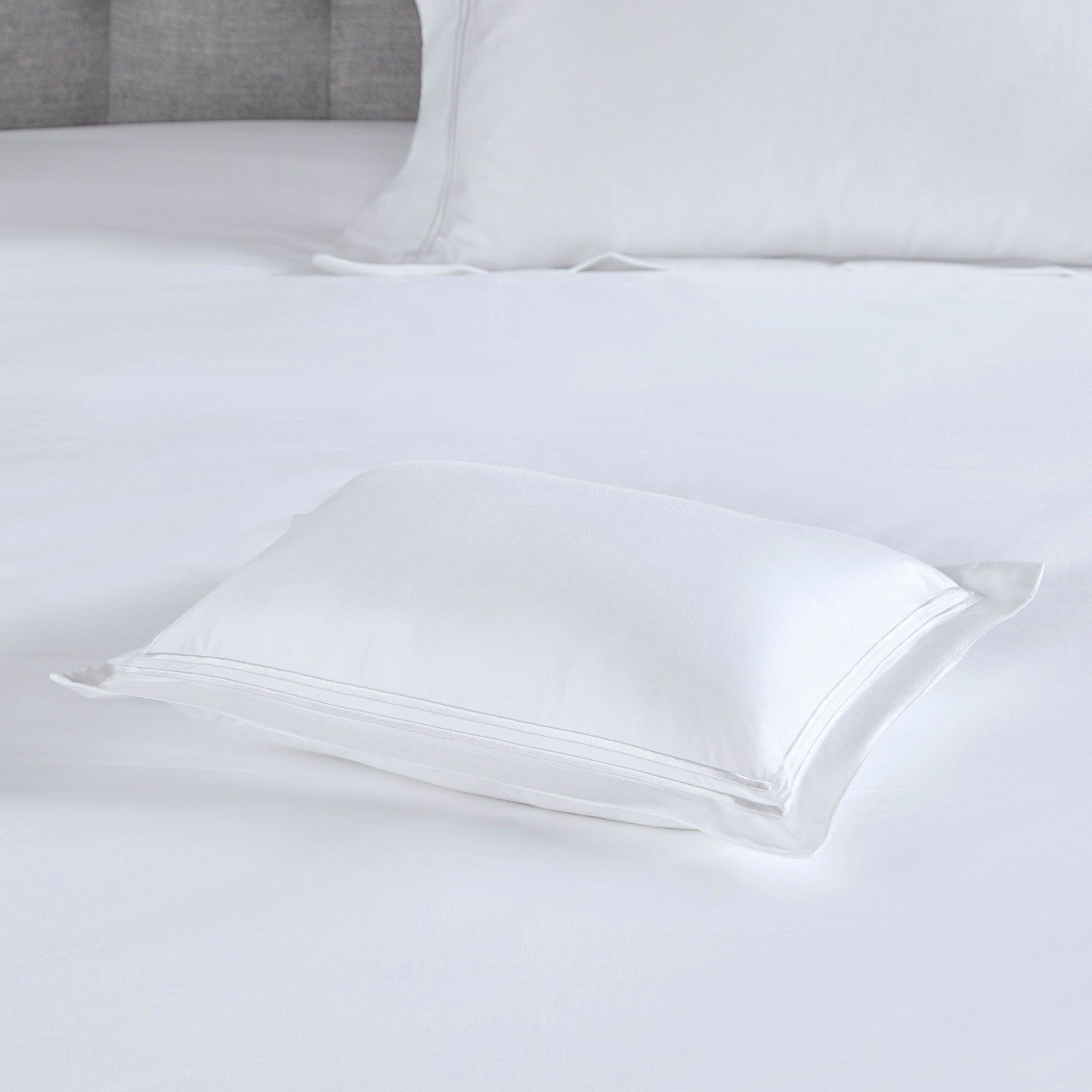 Madison Park Signature 500 Thread Count Luxury Collection 100% Cotton Sateen Embroidered Duvet Cover Set