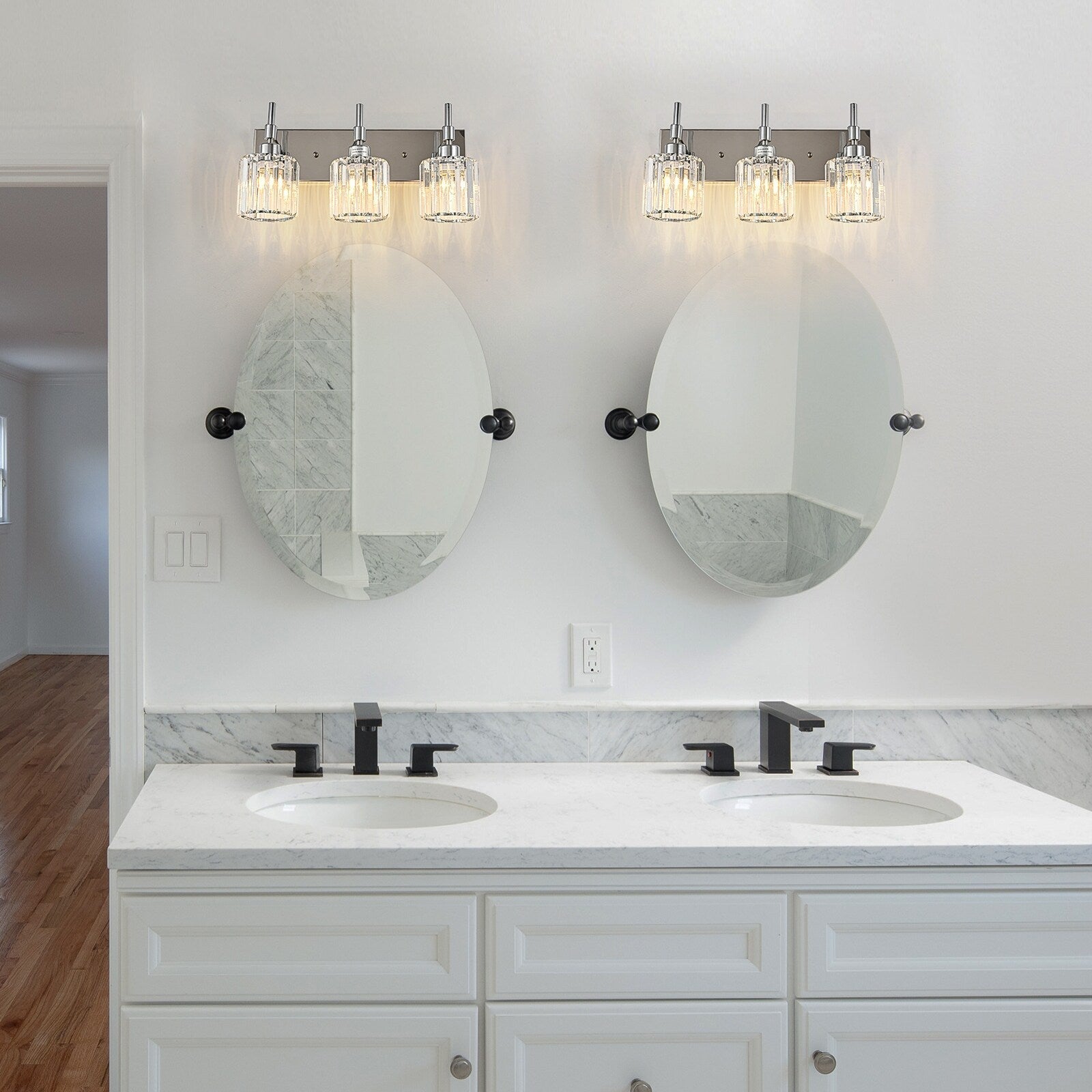 Modern Dimmable Crystal Bathroom Vanity Light Wall Sconces with Crystal Shades