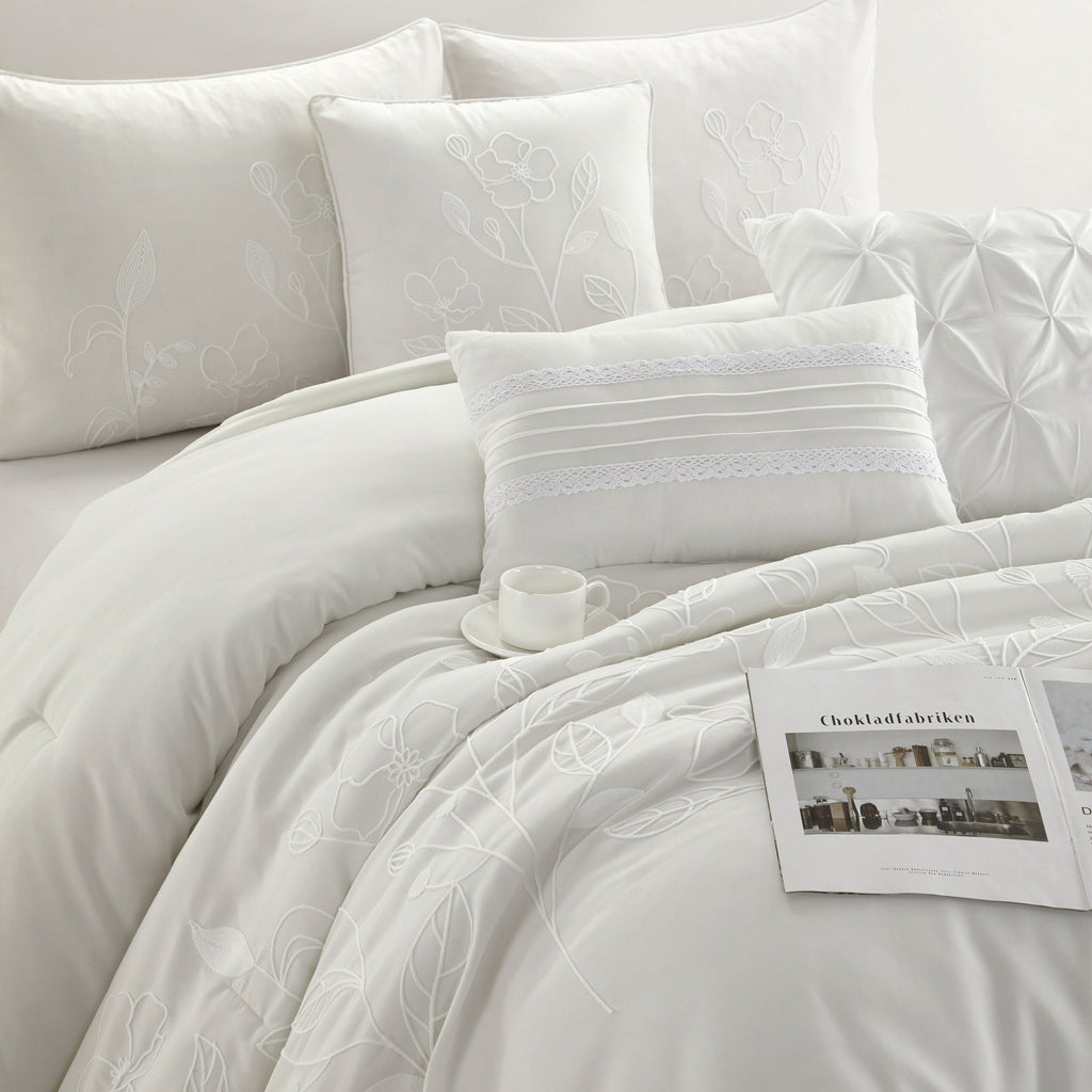 Nanshing Taylor 7 Piece Floral Botanical Comforter Set