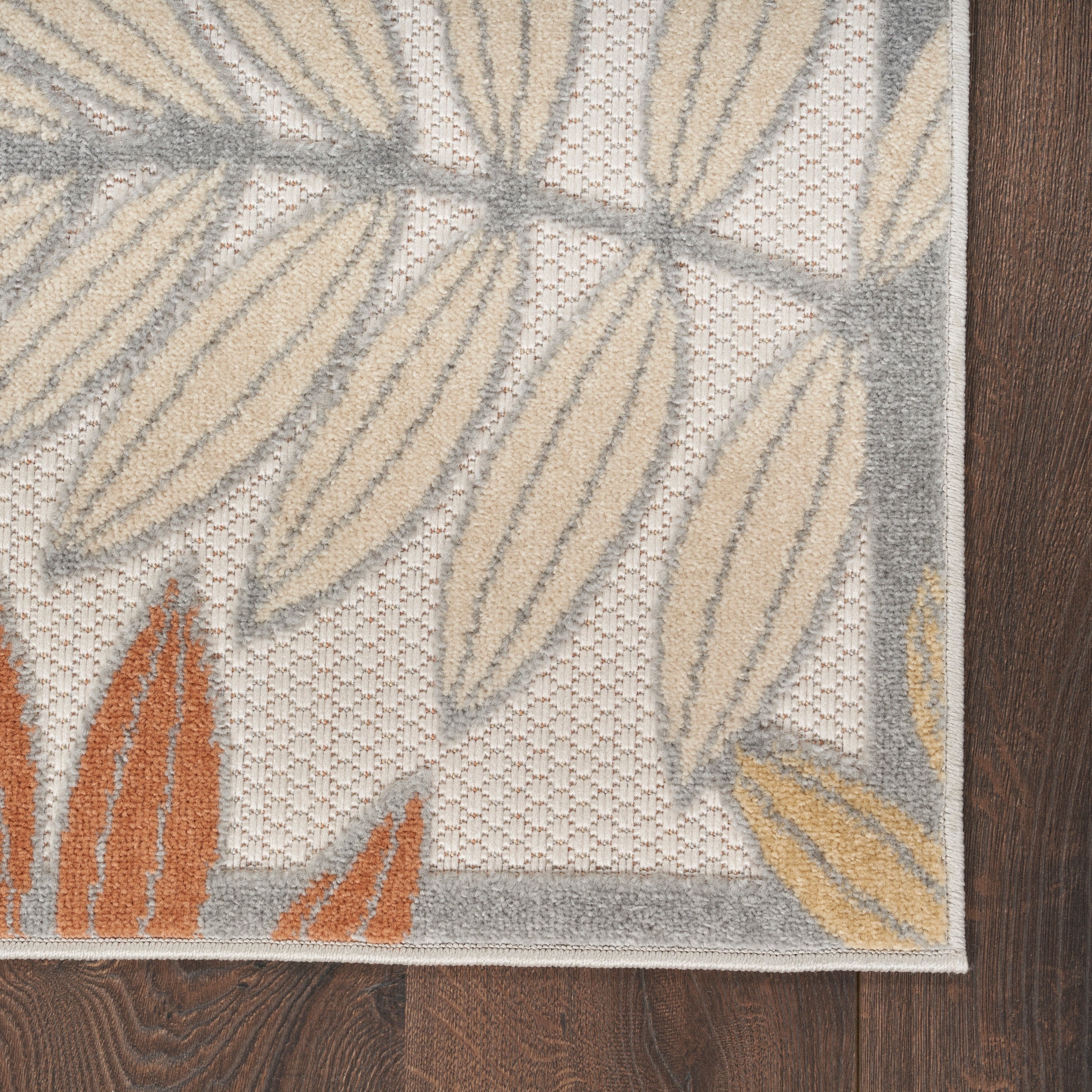 Nourison Alice Indoor/Outdoor Floral Area Rug