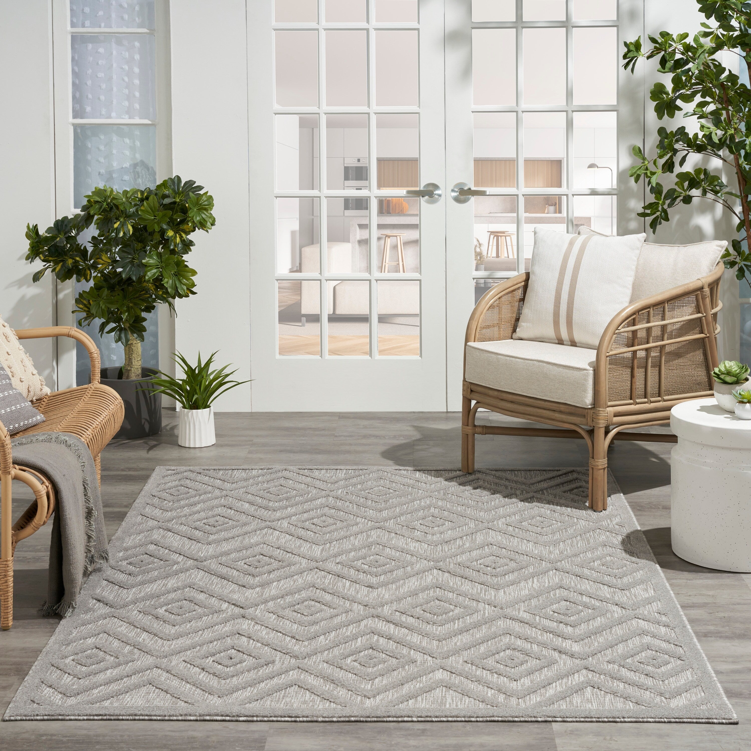 Nourison Versatile Indoor/Outdoor Geometric Flatweave Area Rug