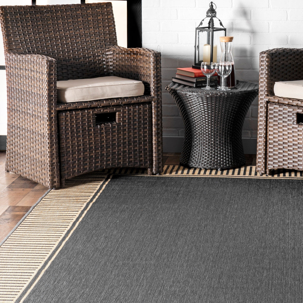 Nuloom Leah Classic Bordered Indoor/Outdoor Area Rug