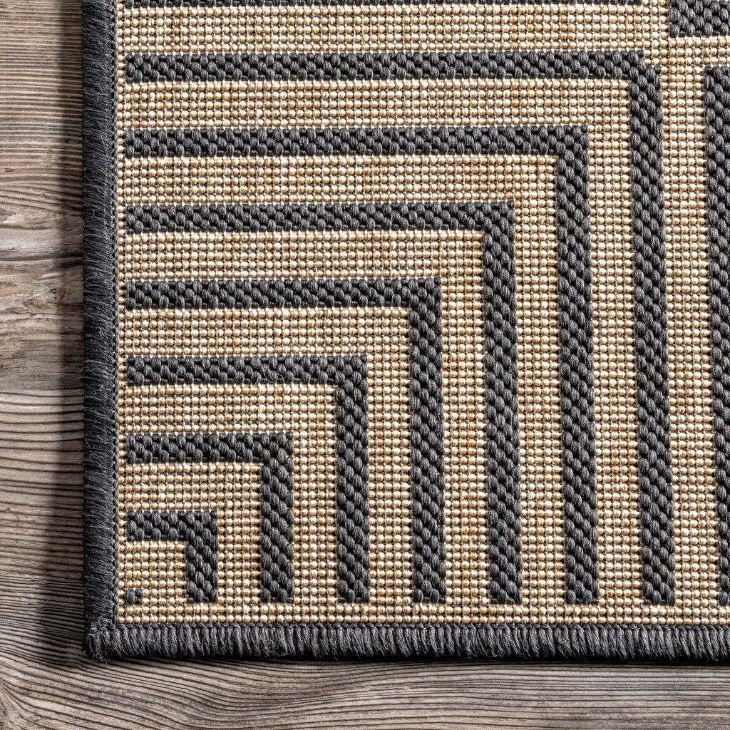 Nuloom Leah Classic Bordered Indoor/Outdoor Area Rug