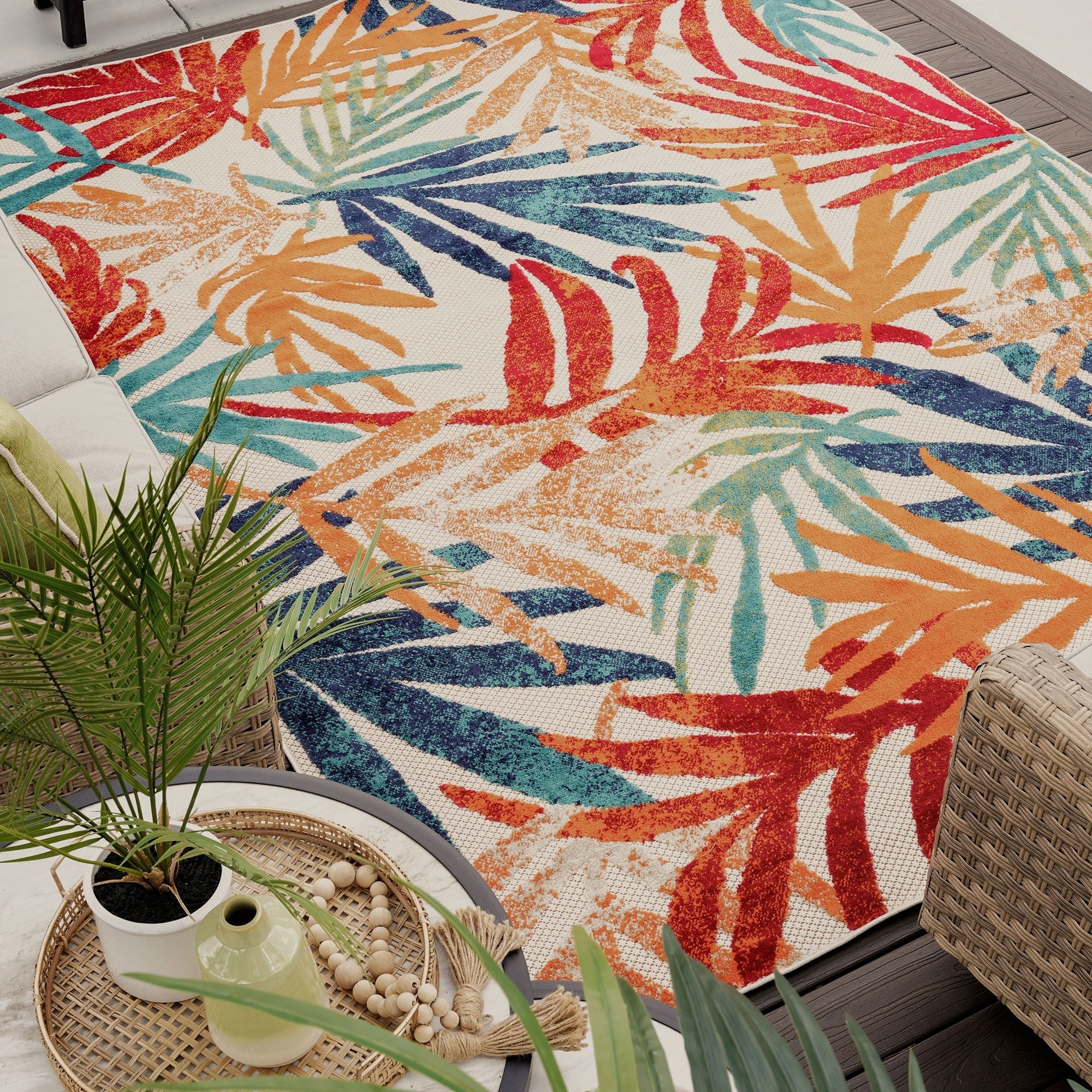 Origin Coastal Floral Indoor/Outdoor Area Rug.