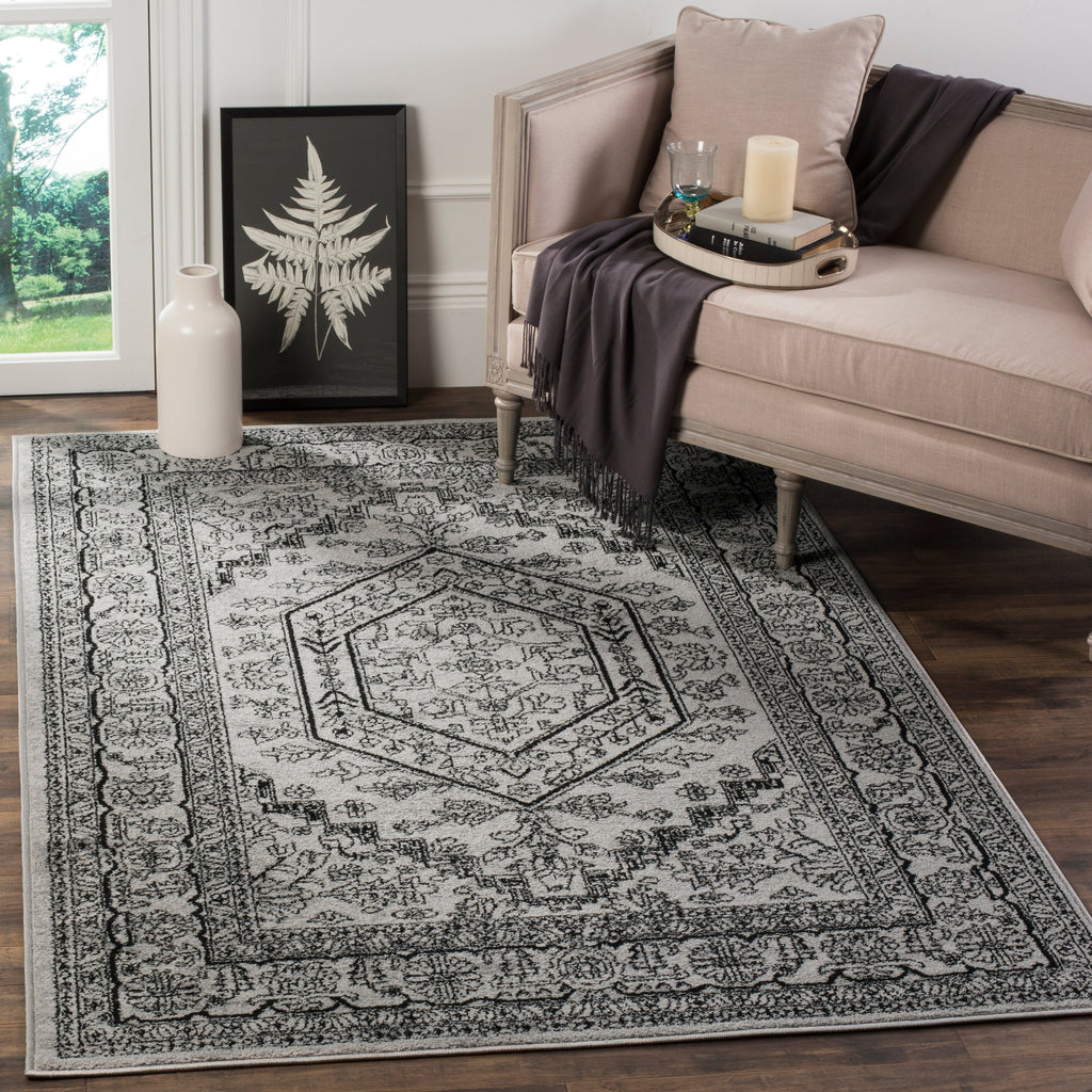 SAFAVIEH Adirondack Sian Rustic Oriental Medallion Rug