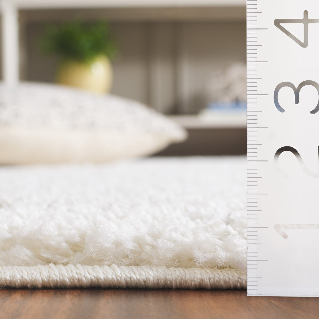 SAFAVIEH Arizona Shag Ghinwa 1.2-inch Thick Rug