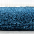 SAFAVIEH August Wilhelma Shag Solid 1.2-inch Thick Area Rug